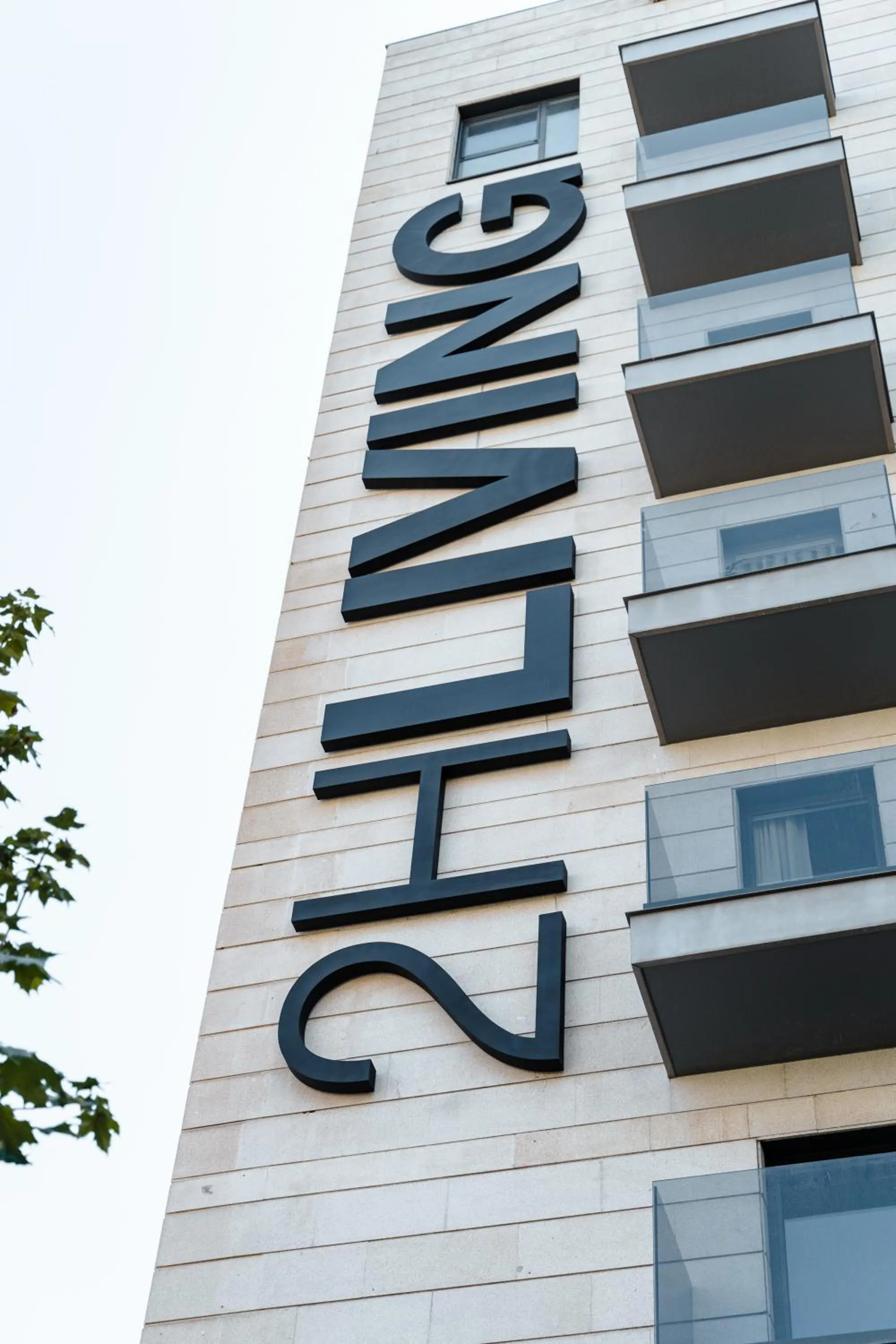 Property logo or sign in Apartamentos 2H LIVING