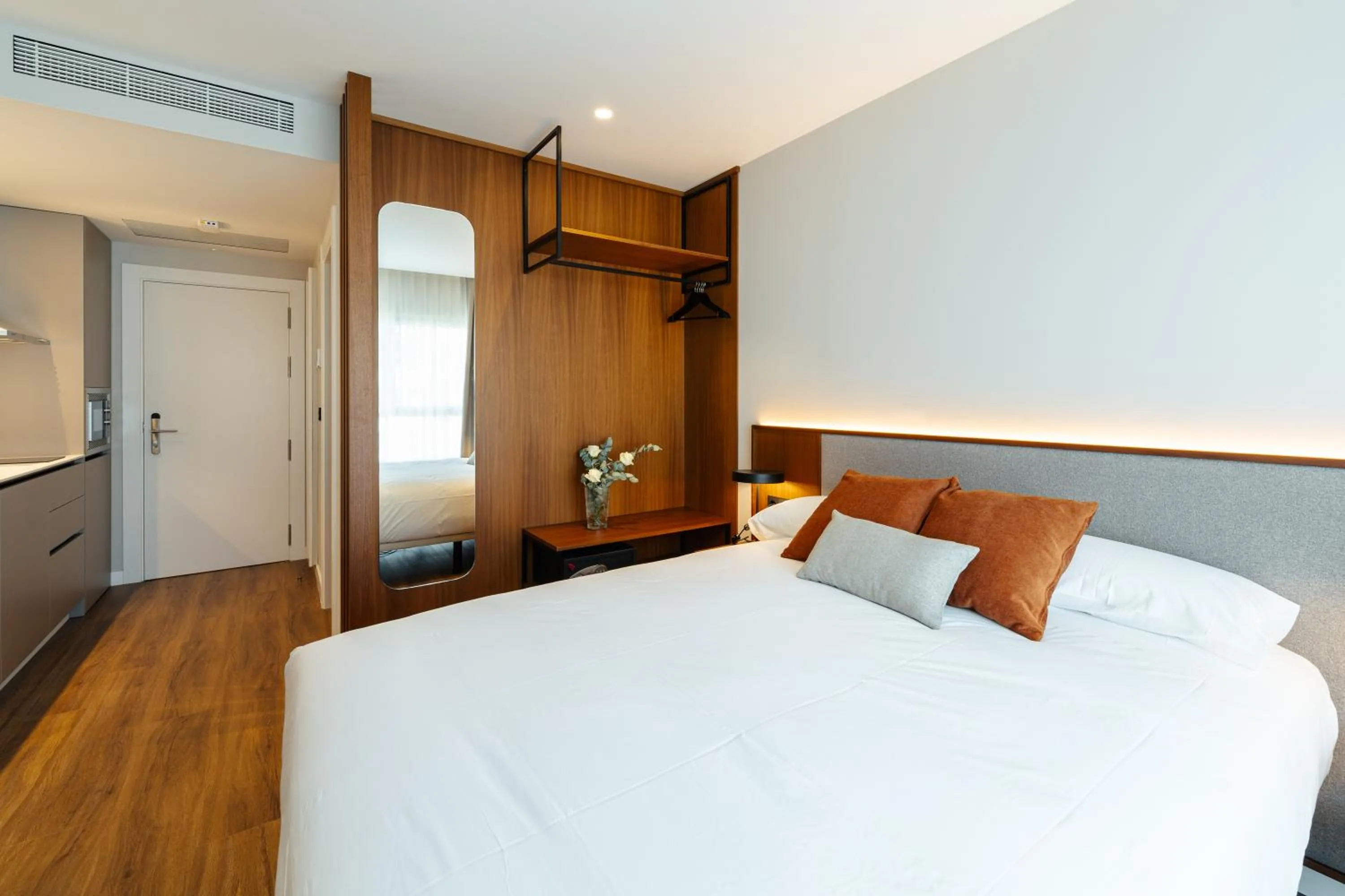 Photo of the whole room, Bed in Apartamentos 2H LIVING