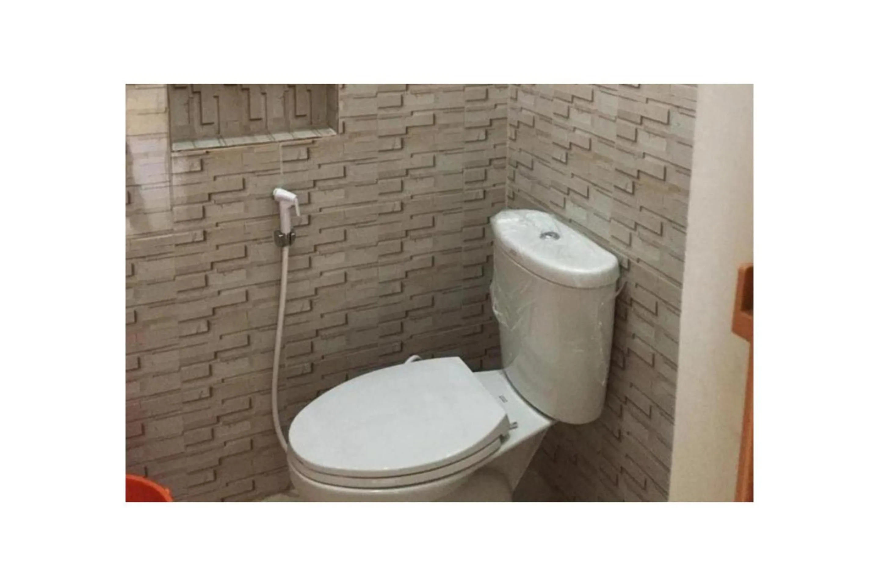 Bathroom in Townhouse OAK Makati Manila Near PNR Pasay Evangelista formerly VIP Suites