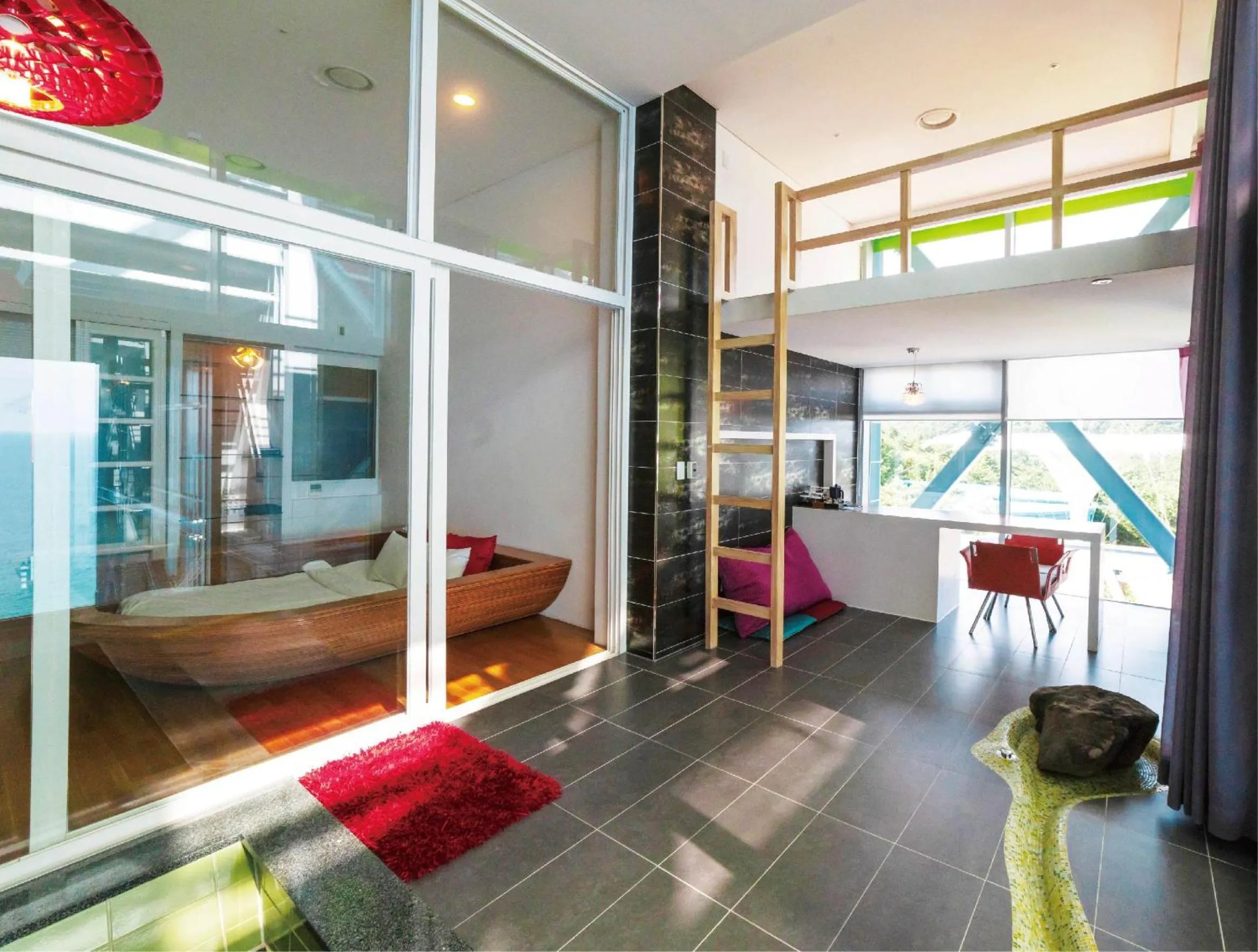 Photo of the whole room, Bed in Haslla Art World Museum Hotel