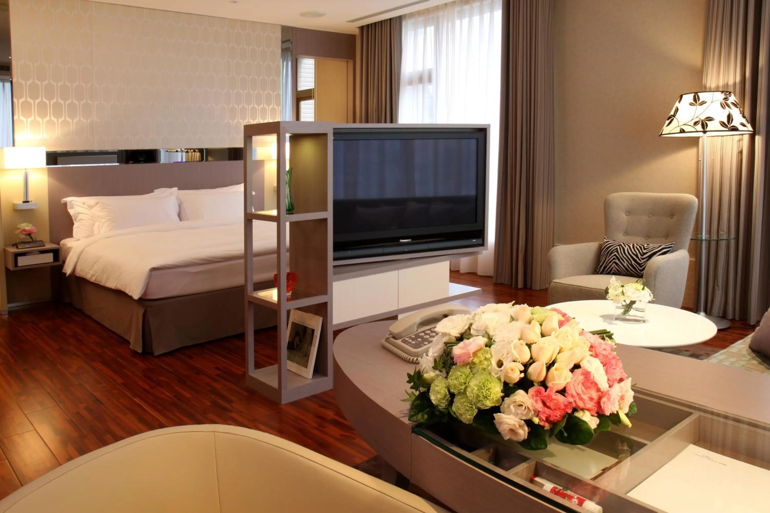 Bed in Hung's Mansion