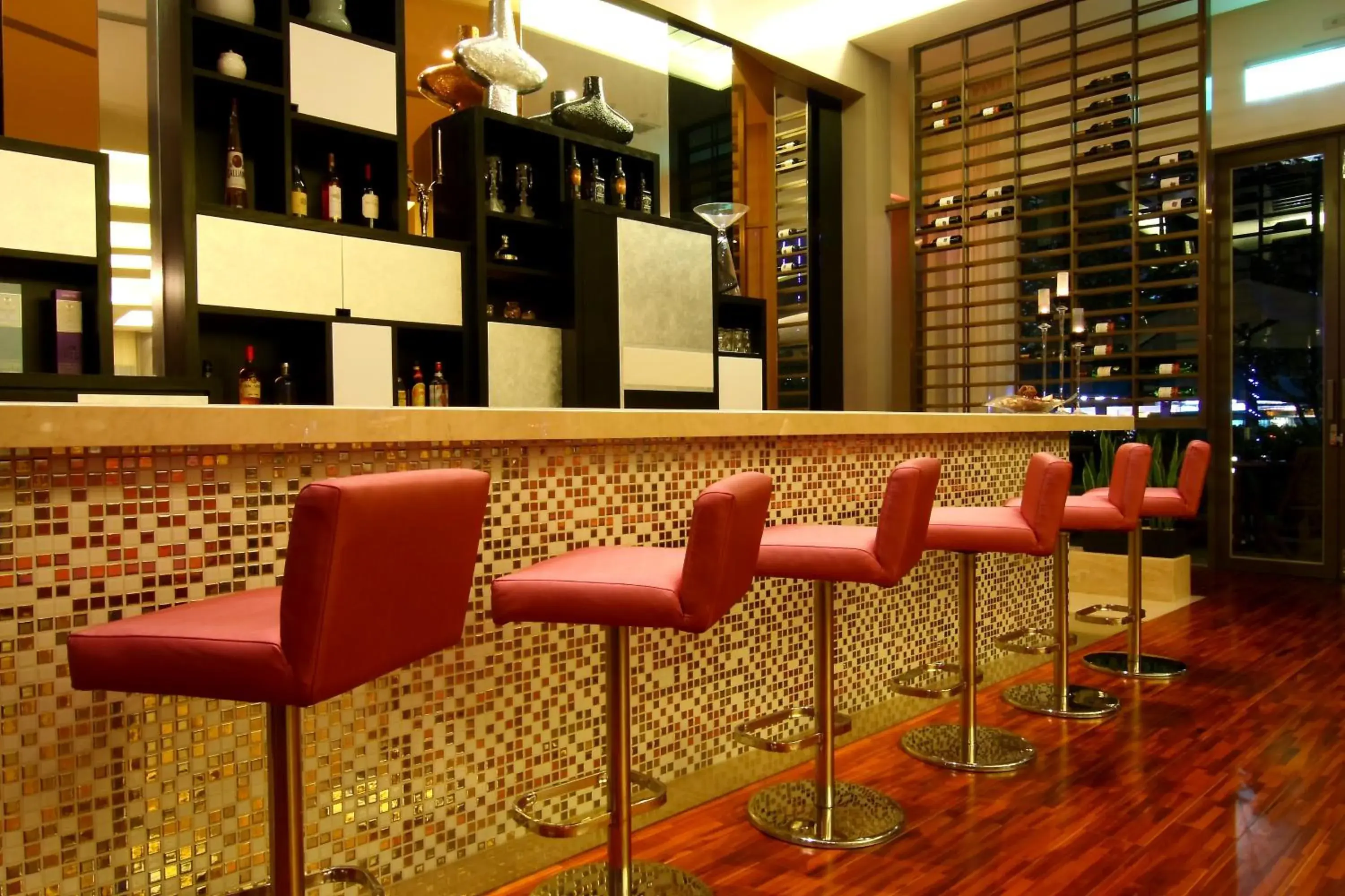 Restaurant/places to eat in Hung's Mansion Restaurant/places to eat in Hung's Mansion