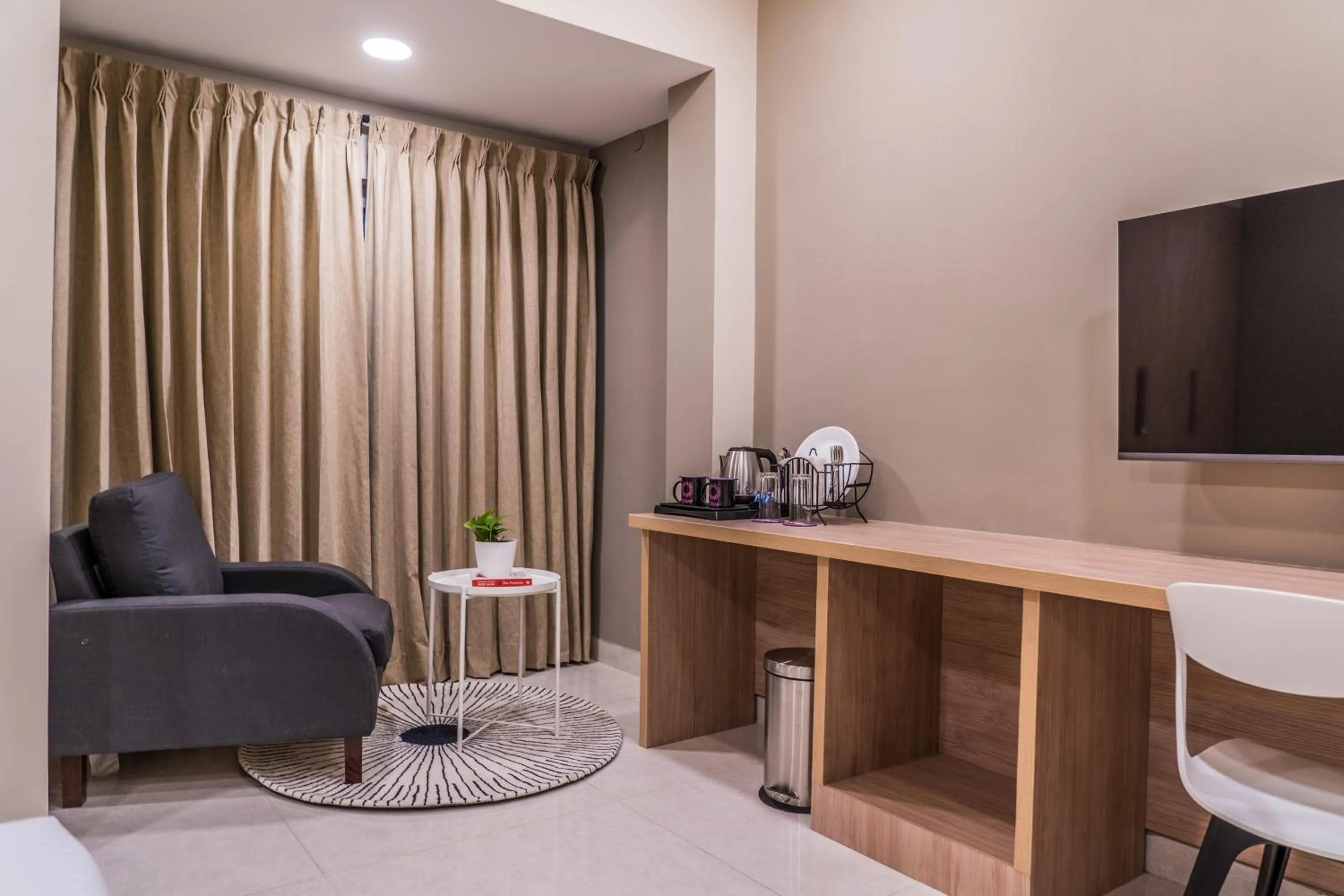 TV and multimedia in Olive Hotel Millers Road by Embassy Group