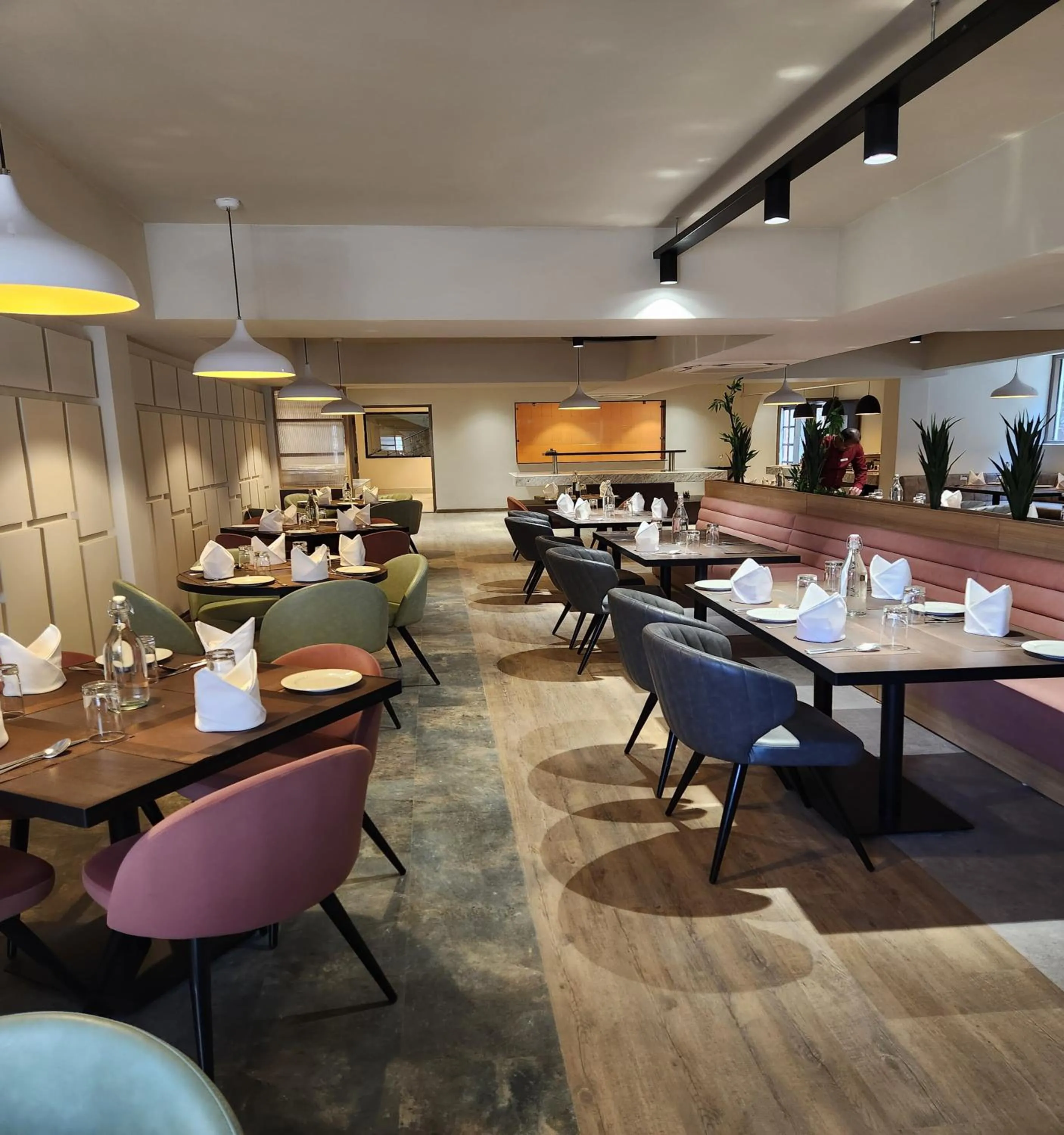 Restaurant/places to eat in Sterling Nainital