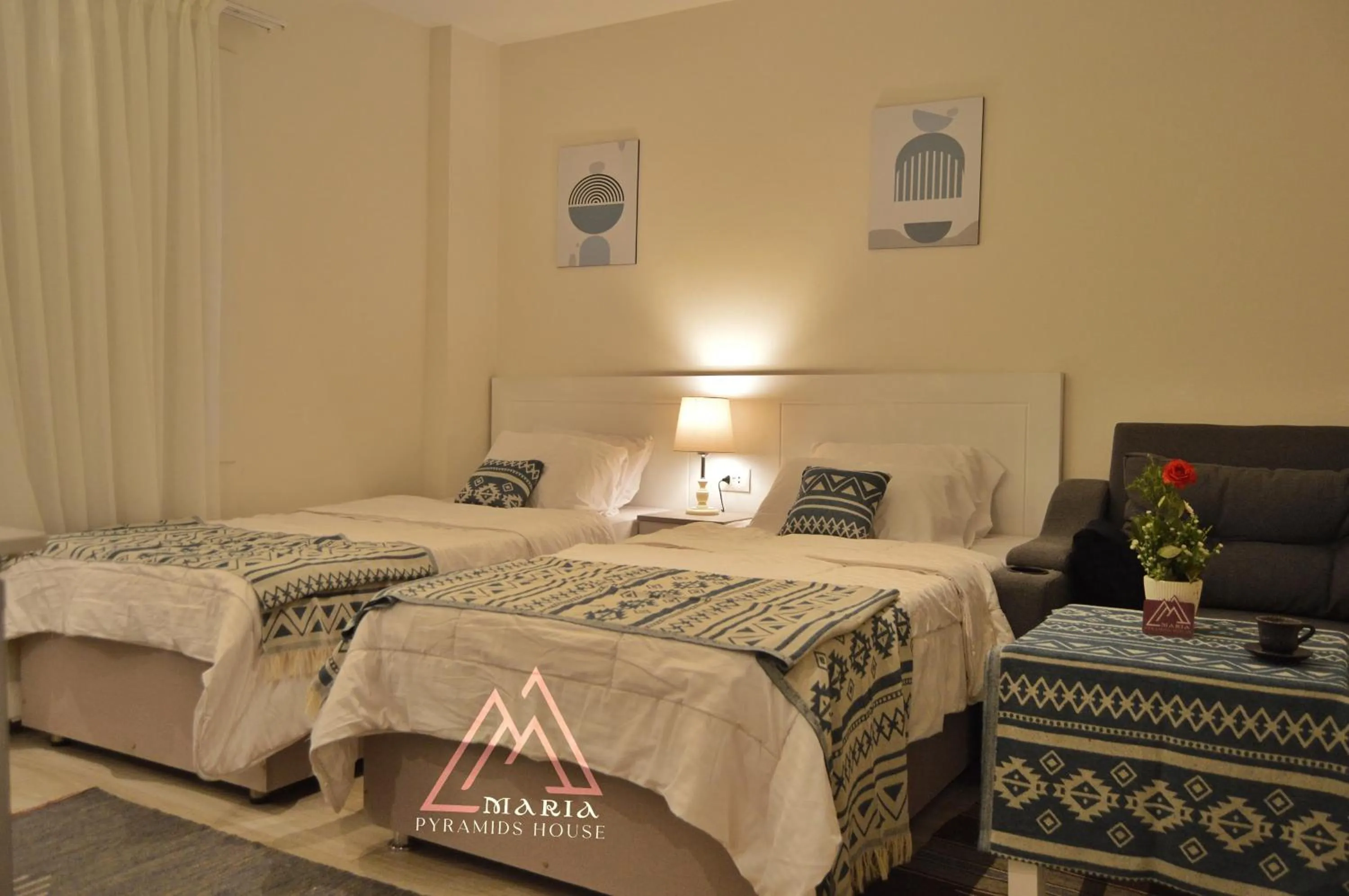 Bed in Maria Pyramids House