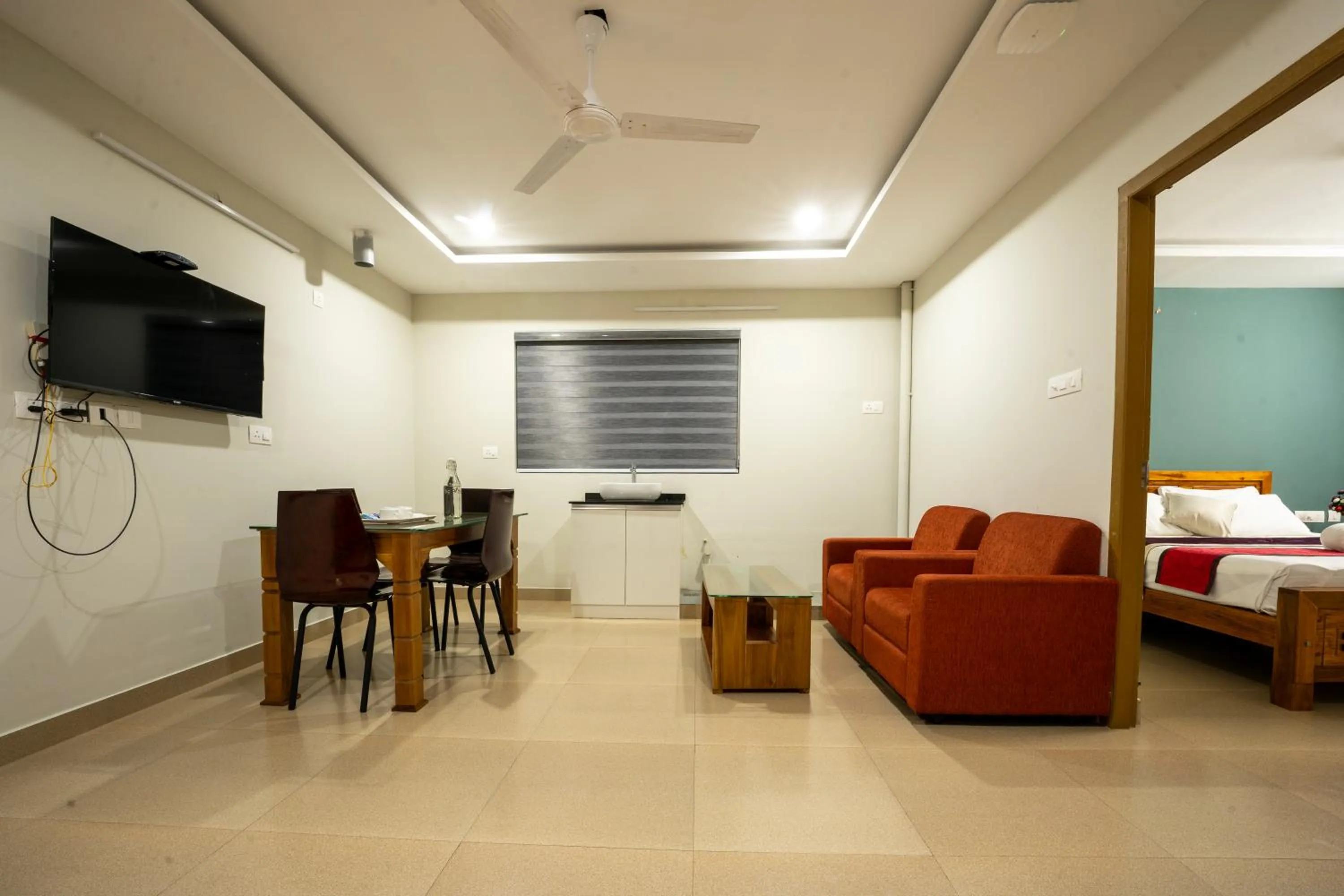 Communal lounge/ TV room, Bed in Span Avenue