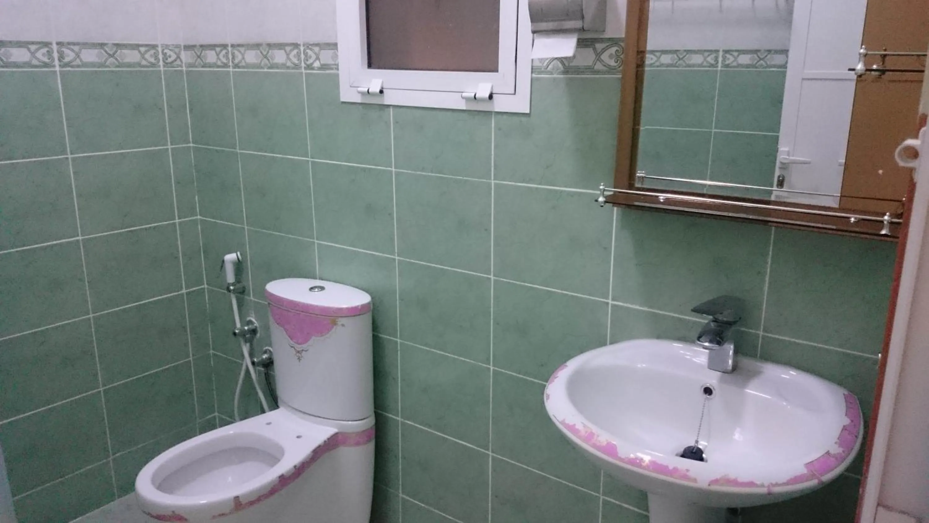Bathroom in Five Continents Hotel