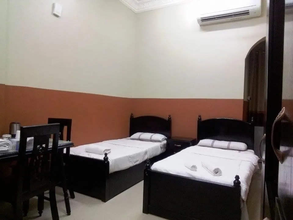 Bedroom, Bed in Five Continents Hotel