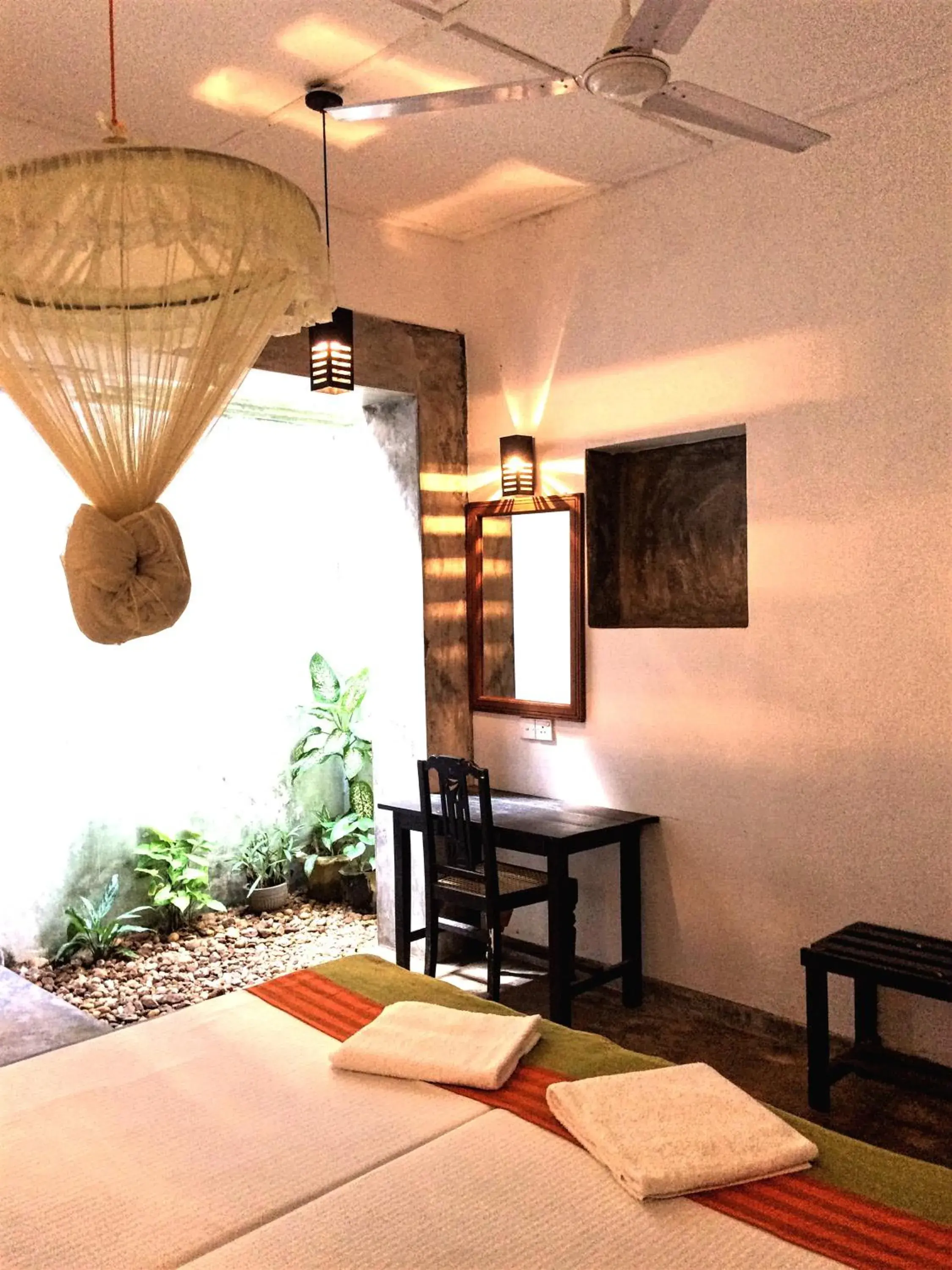 Bedroom in Curry Bowl Restaurant & Turtles Rest Bedroom in Curry Bowl Restaurant & Turtles Rest