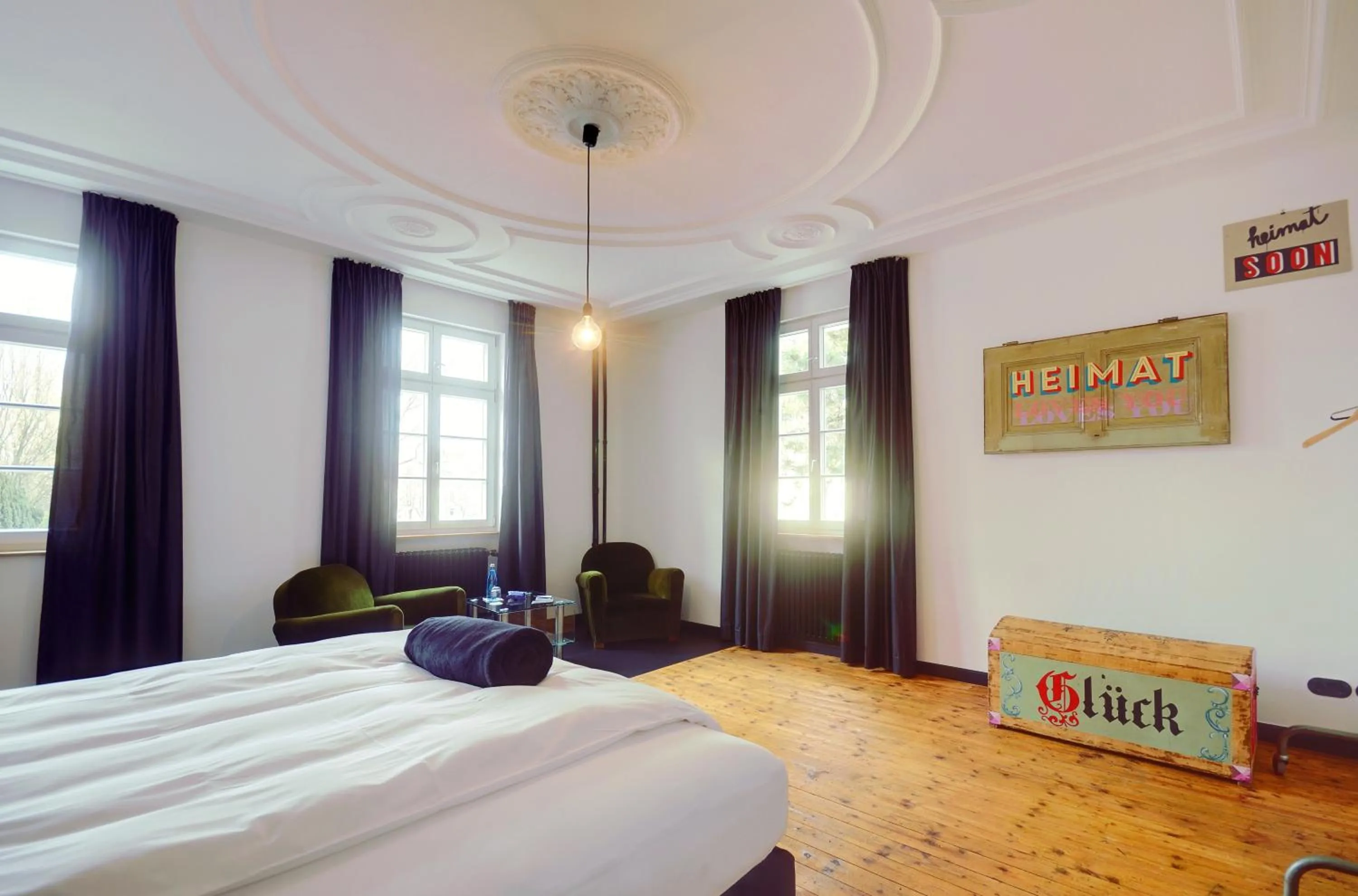 Photo of the whole room, Bed in Haus Zauberflöte