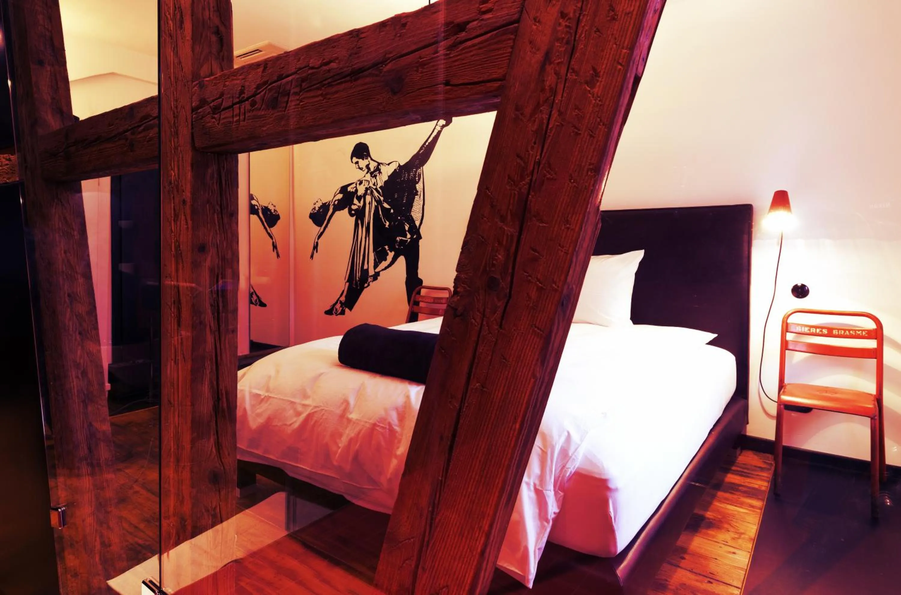 Photo of the whole room, Bed in Haus Zauberflöte