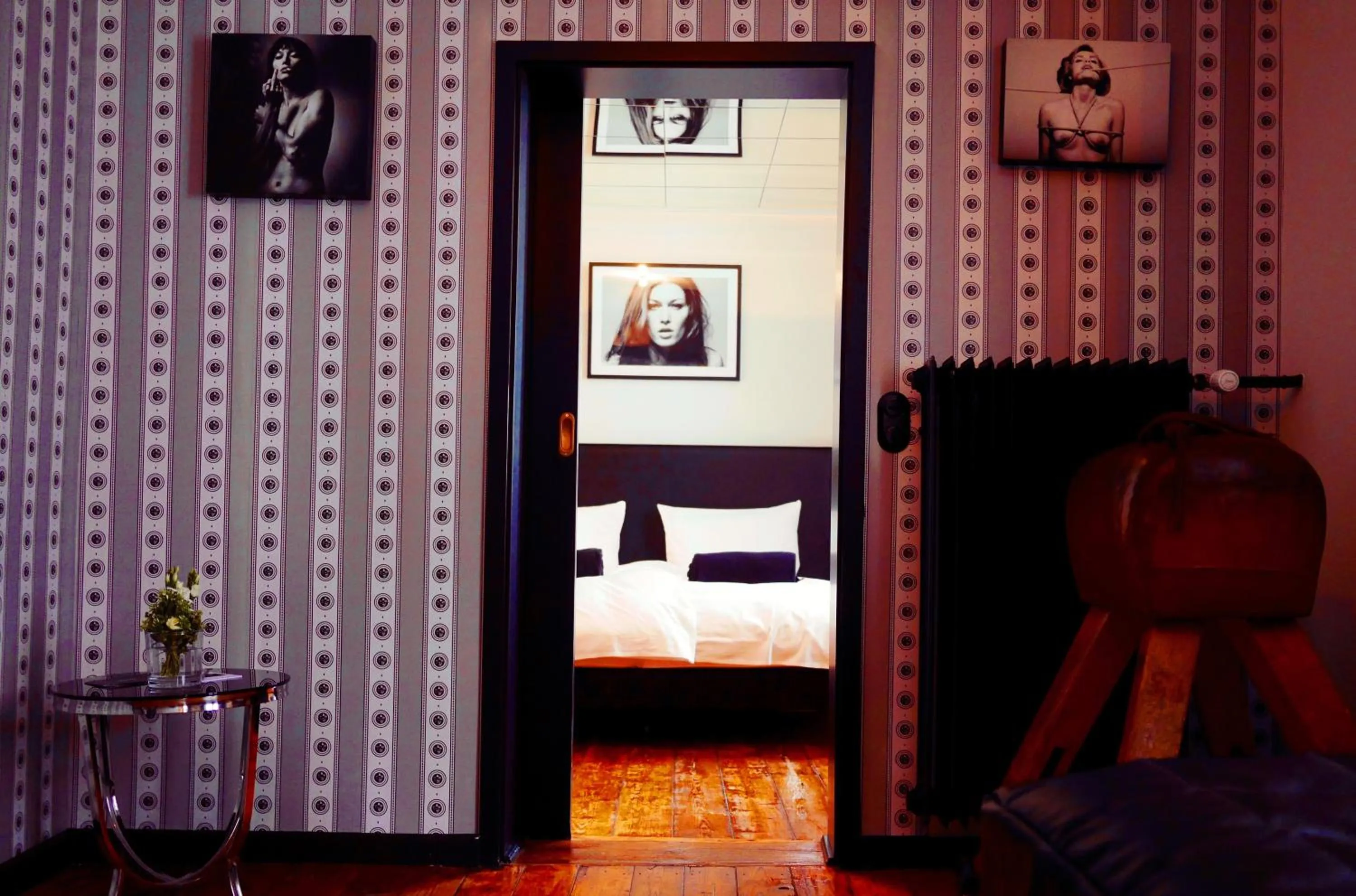 Photo of the whole room, Bed in Haus Zauberflöte