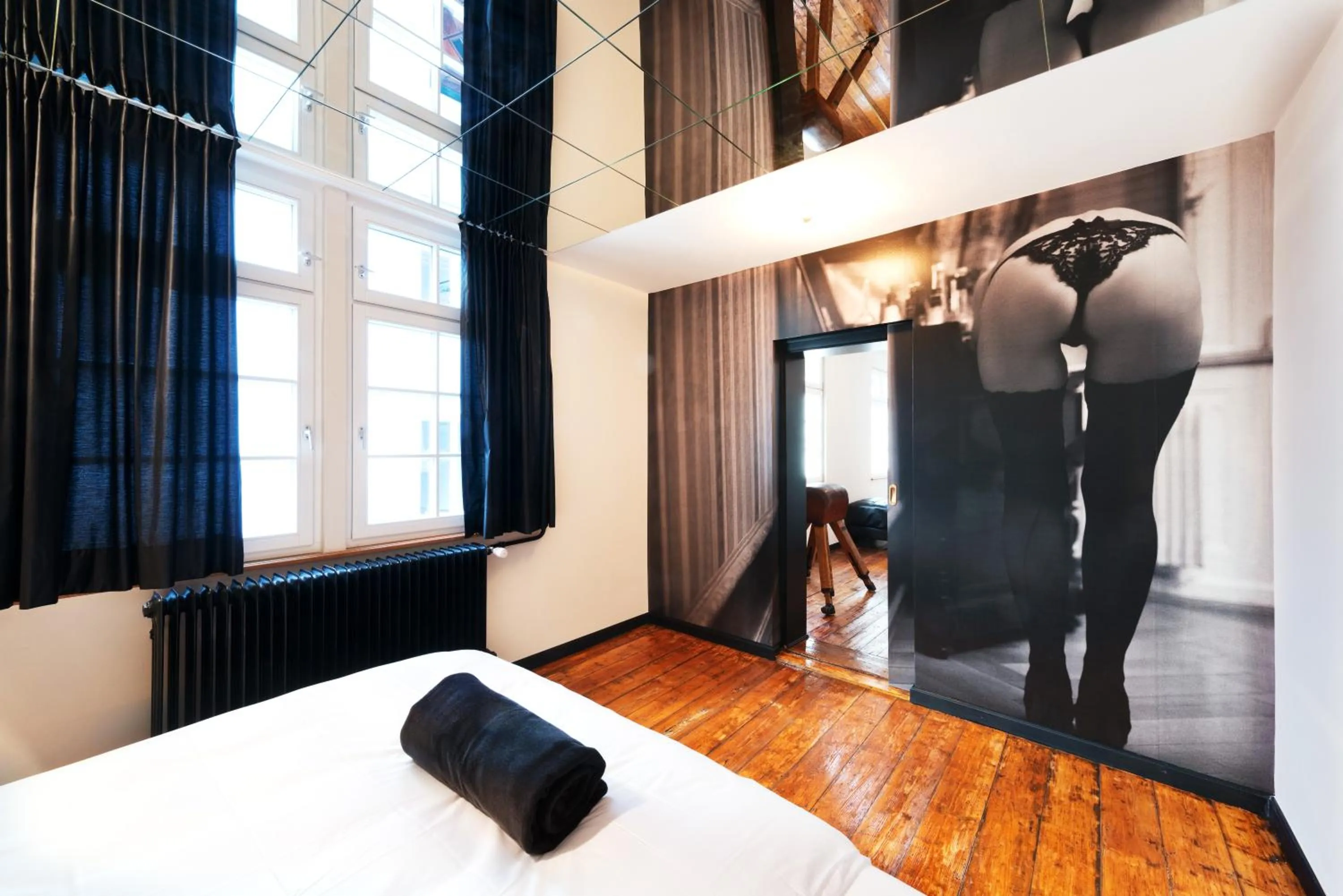 Photo of the whole room, Bed in Haus Zauberflöte