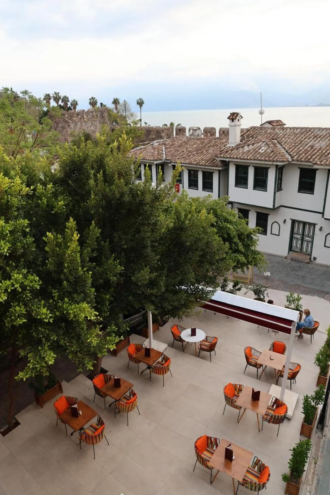 Property building in Oldies Hotel