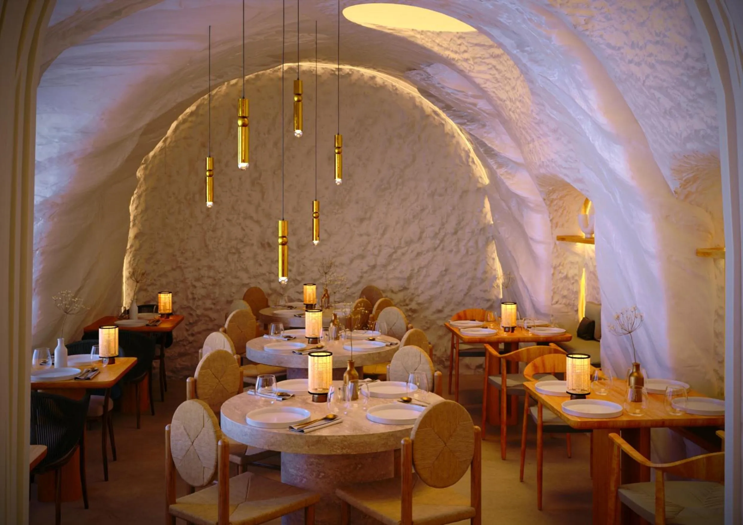 Restaurant/places to eat in Uno Thames Hotel Maidenhead -Reopened Brand New Again