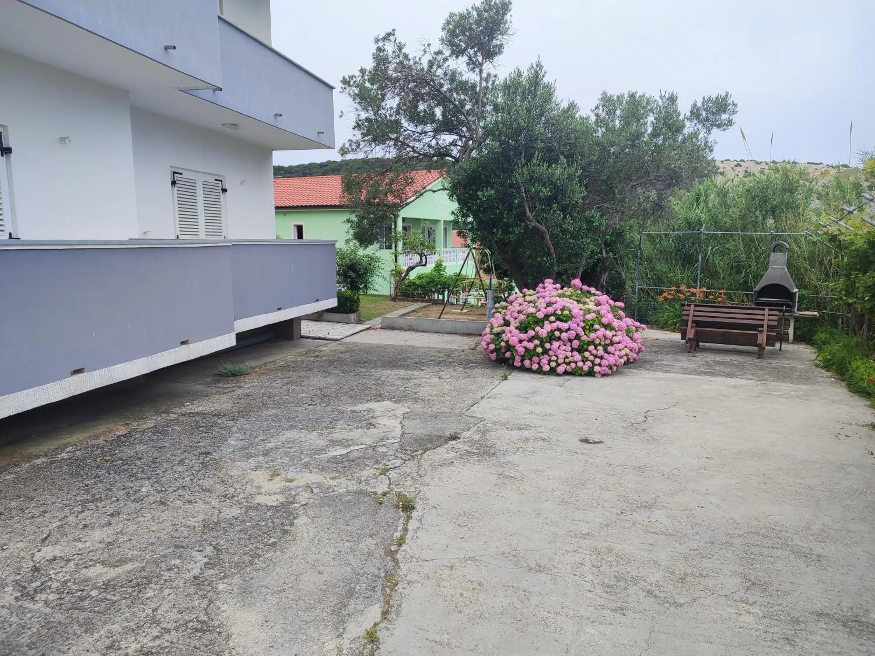 Parking in Apartment Valeria