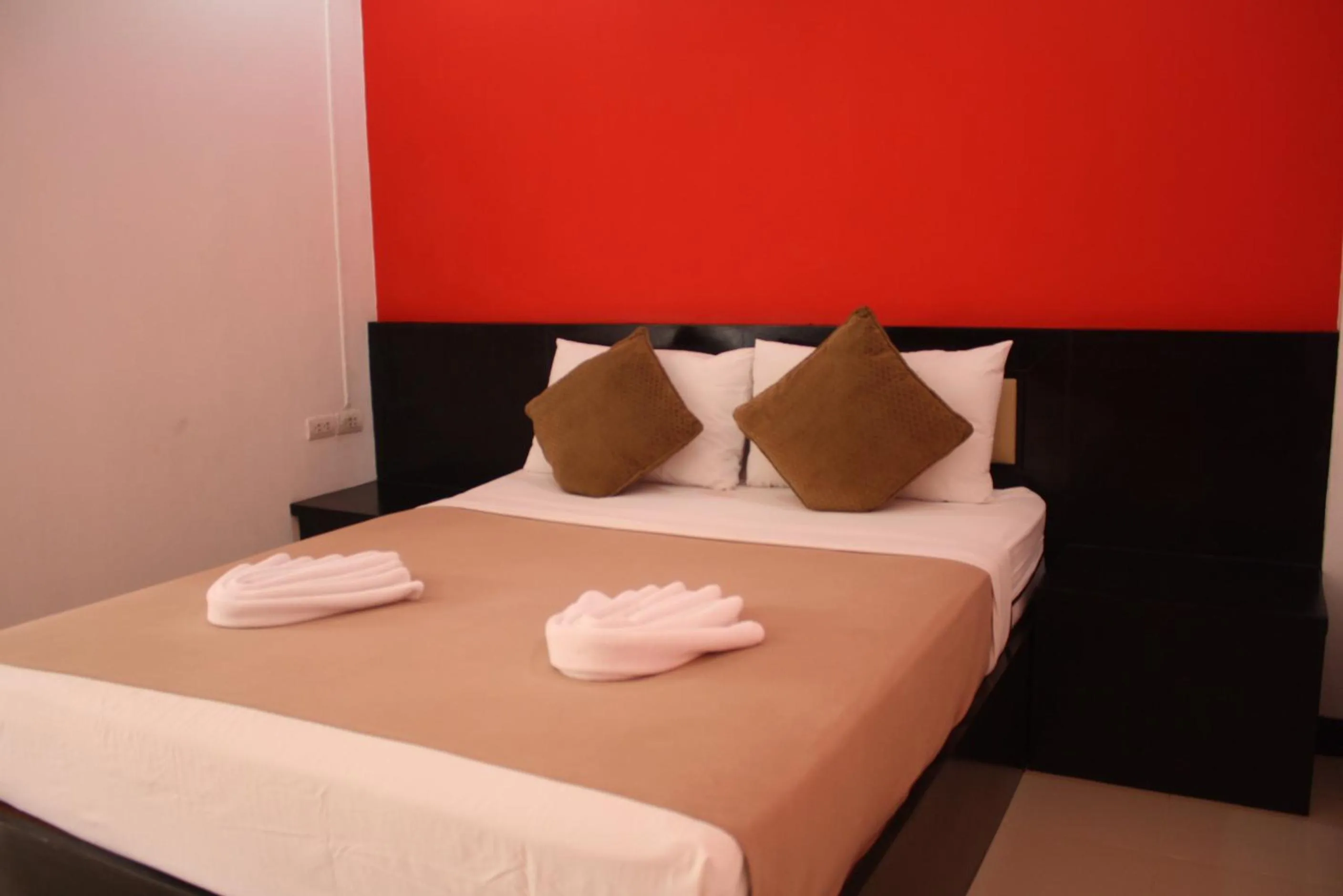 Photo of the whole room, Bed in Suksai Buri