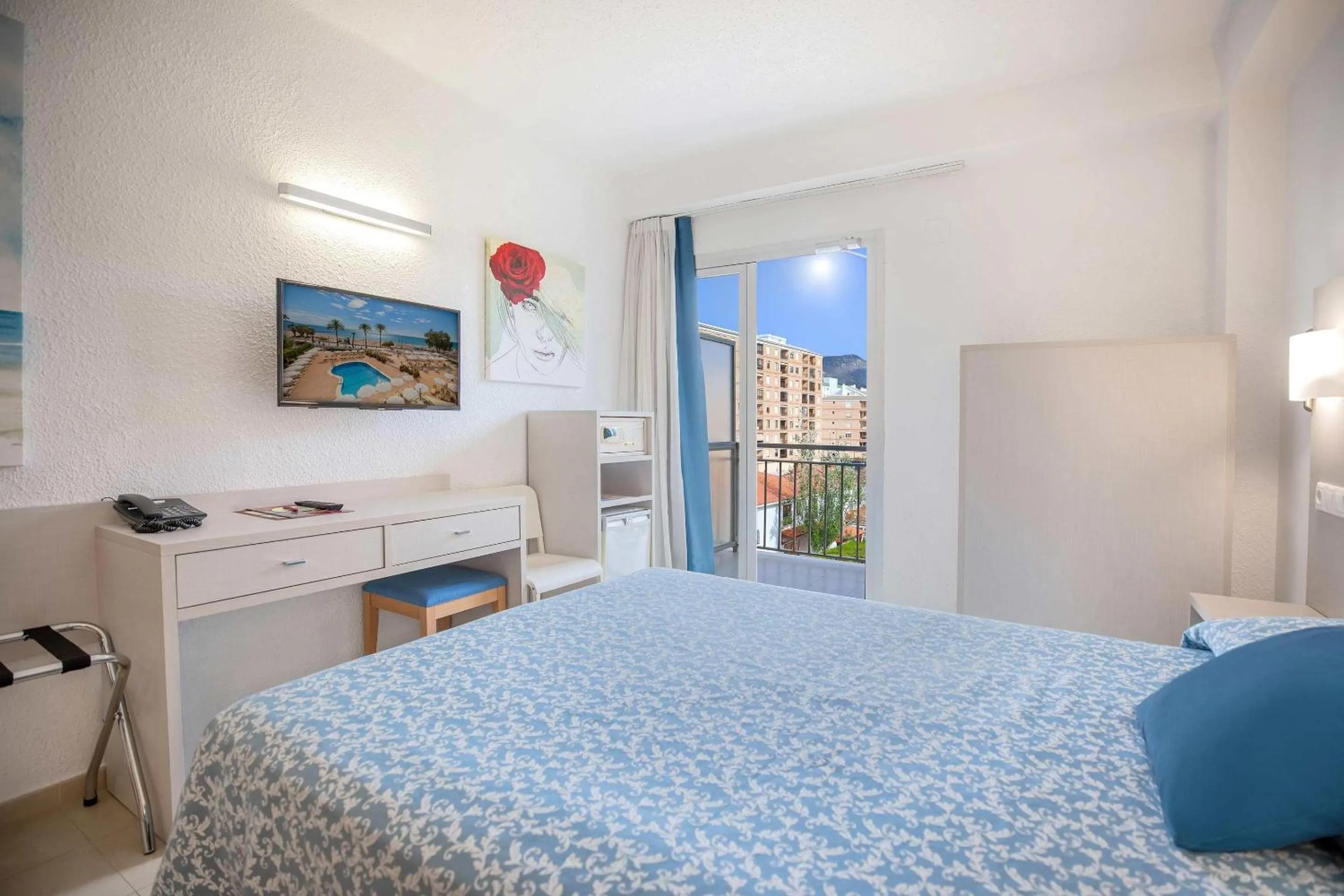 Photo of the whole room, Bed in Hotel Servigroup Trinimar