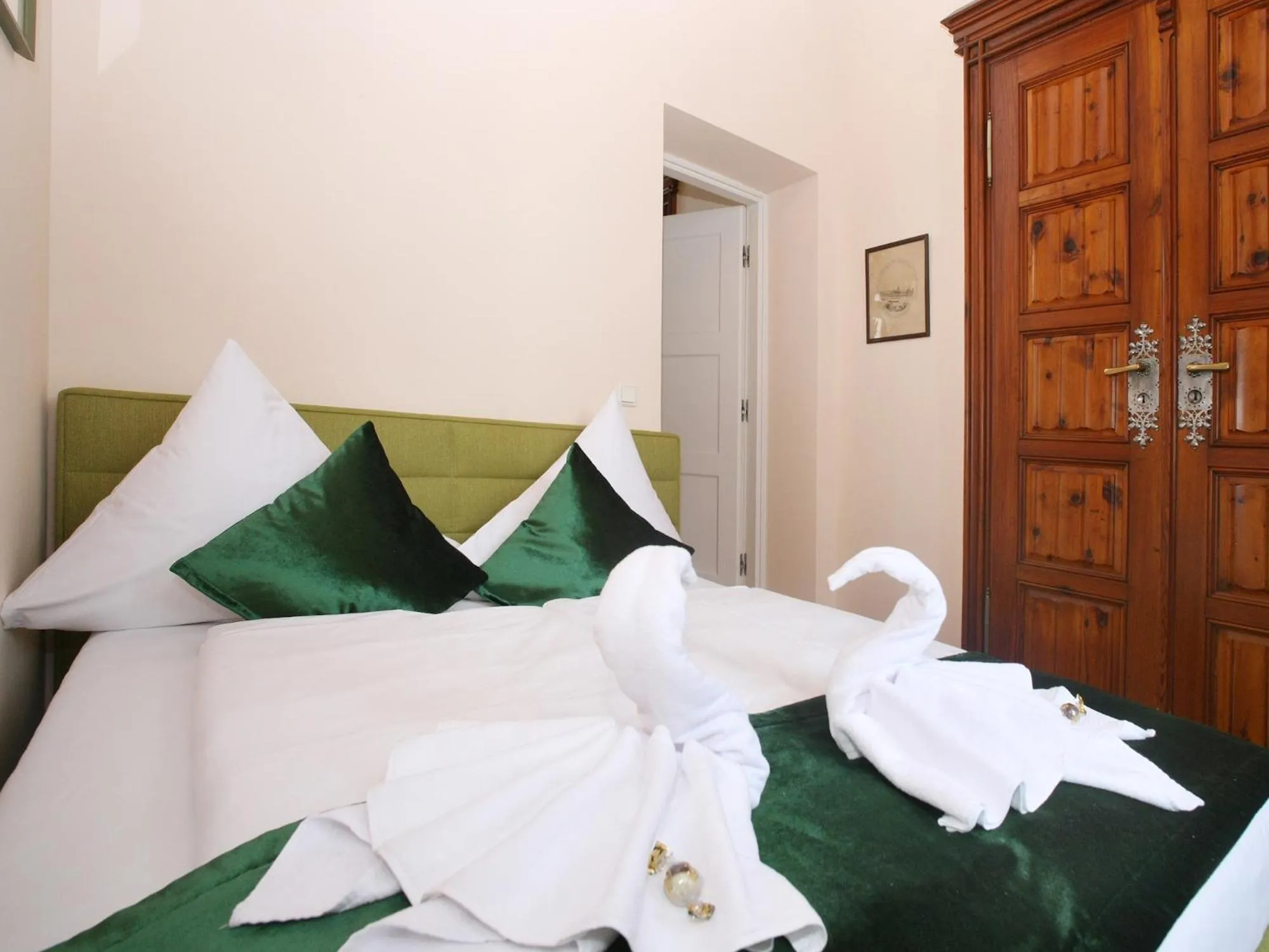 Bed in Schloss am See Fischhorn