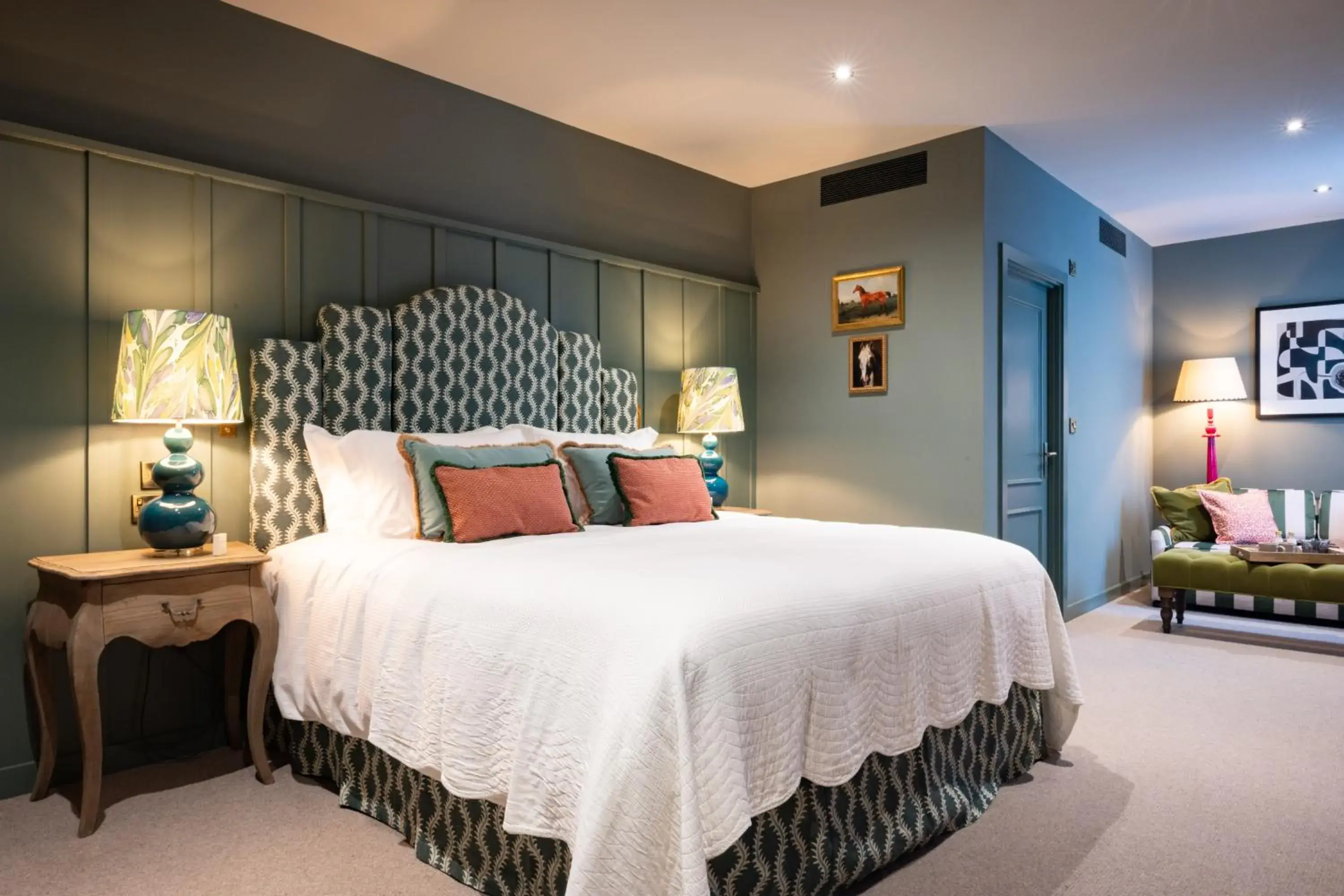 Luxe Room in The Coat and Bear - A Heartwood Inn Luxe Room in The Coat and Bear - A Heartwood Inn