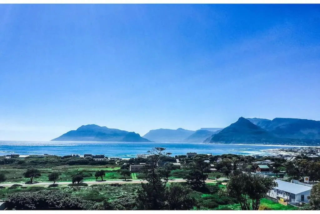 Mountain & Sea Apartments