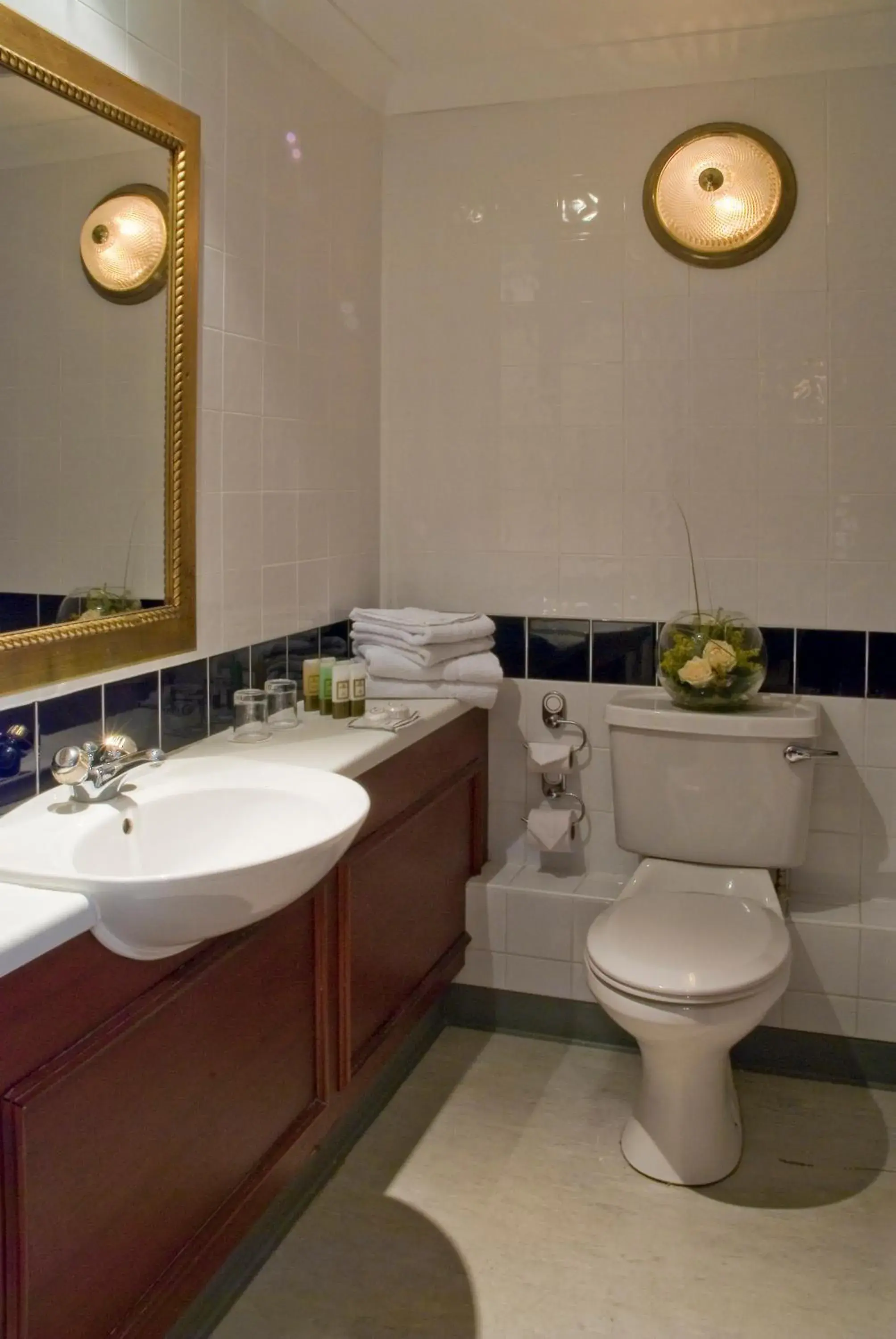 Toilet, Bathroom in Royal Court Hotel & Spa Coventry