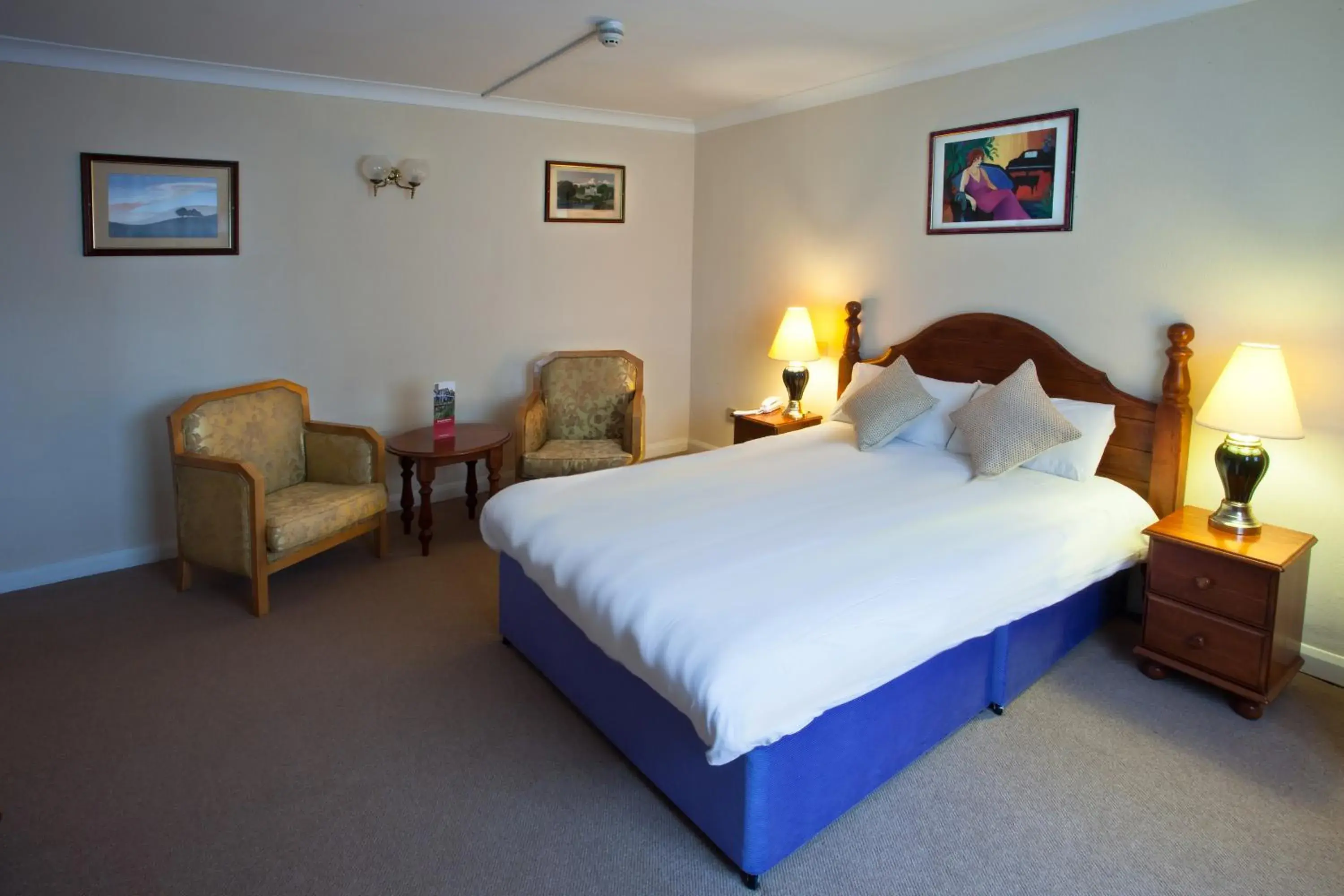 Bed in Royal Court Hotel & Spa Coventry