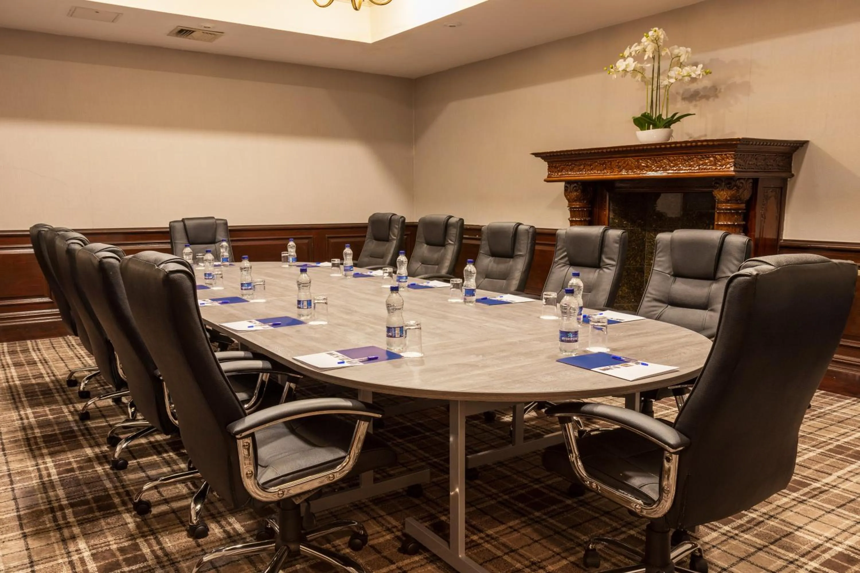 Meeting/conference room in Royal Court Hotel