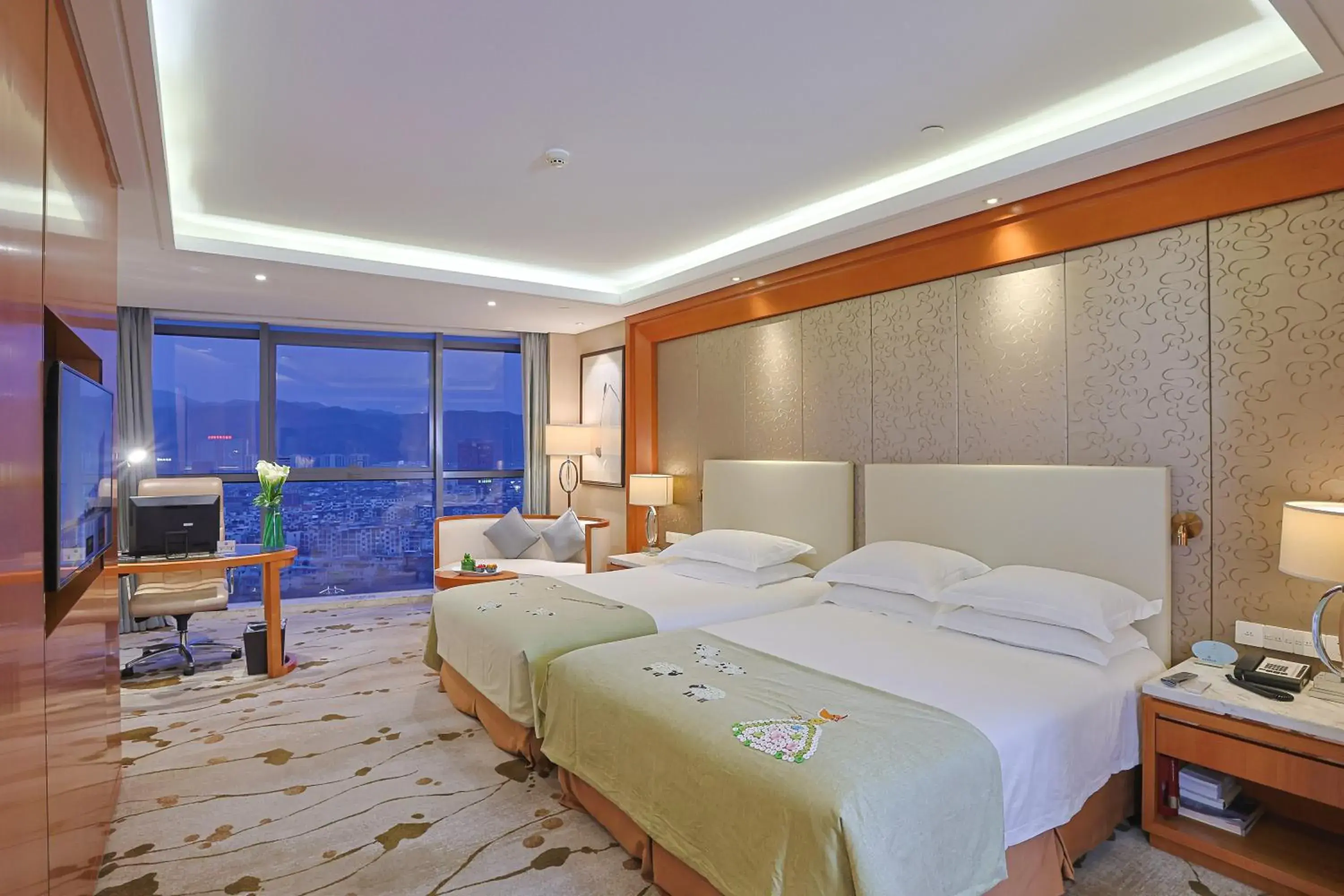 Family Room with River View in Yiwu Shangcheng Hotel Family Room with River View in Yiwu Shangcheng Hotel