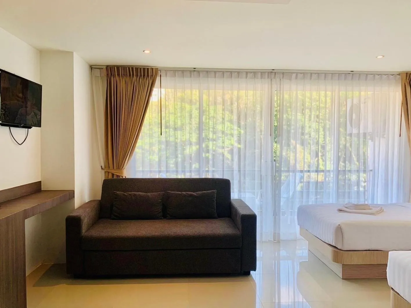 Bedroom, Bed in Ocean View Treasure Residence