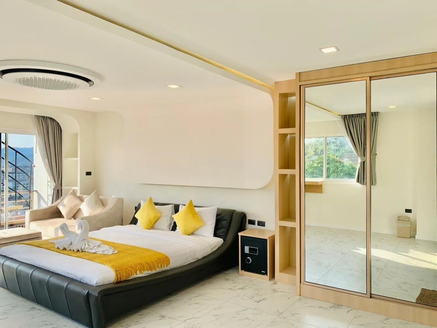 Bedroom, Bed in Ocean View Treasure Residence