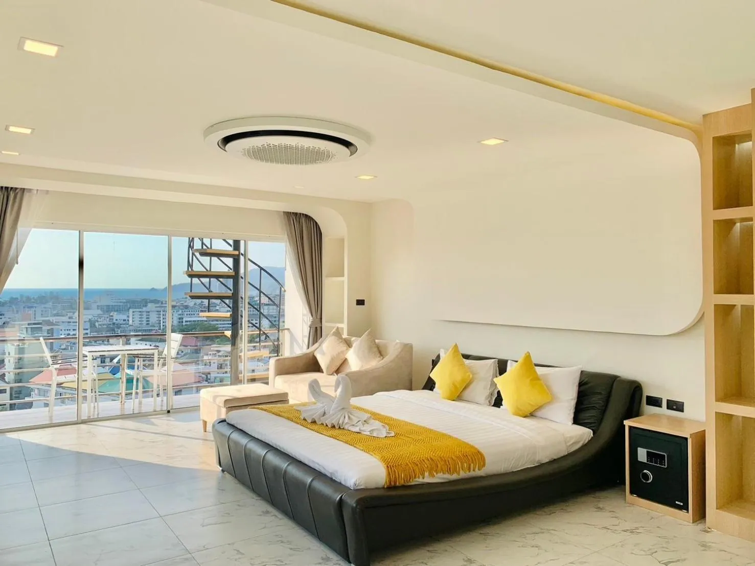 Bedroom, Bed in Ocean View Treasure Residence