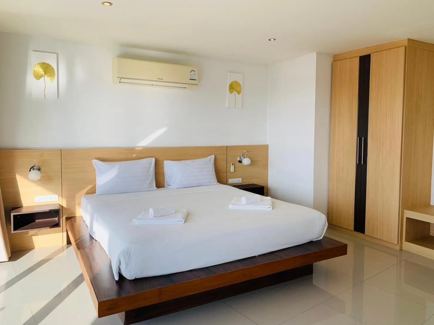 Bed in Ocean View Treasure Residence