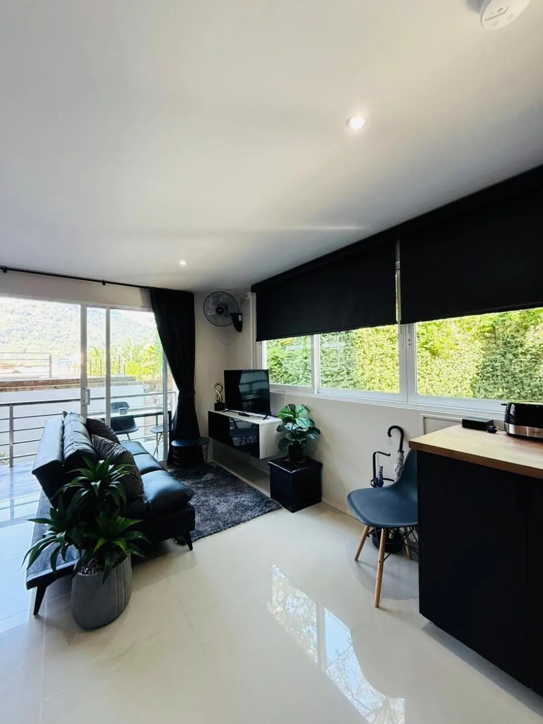 Seating area in Ocean View Treasure Residence