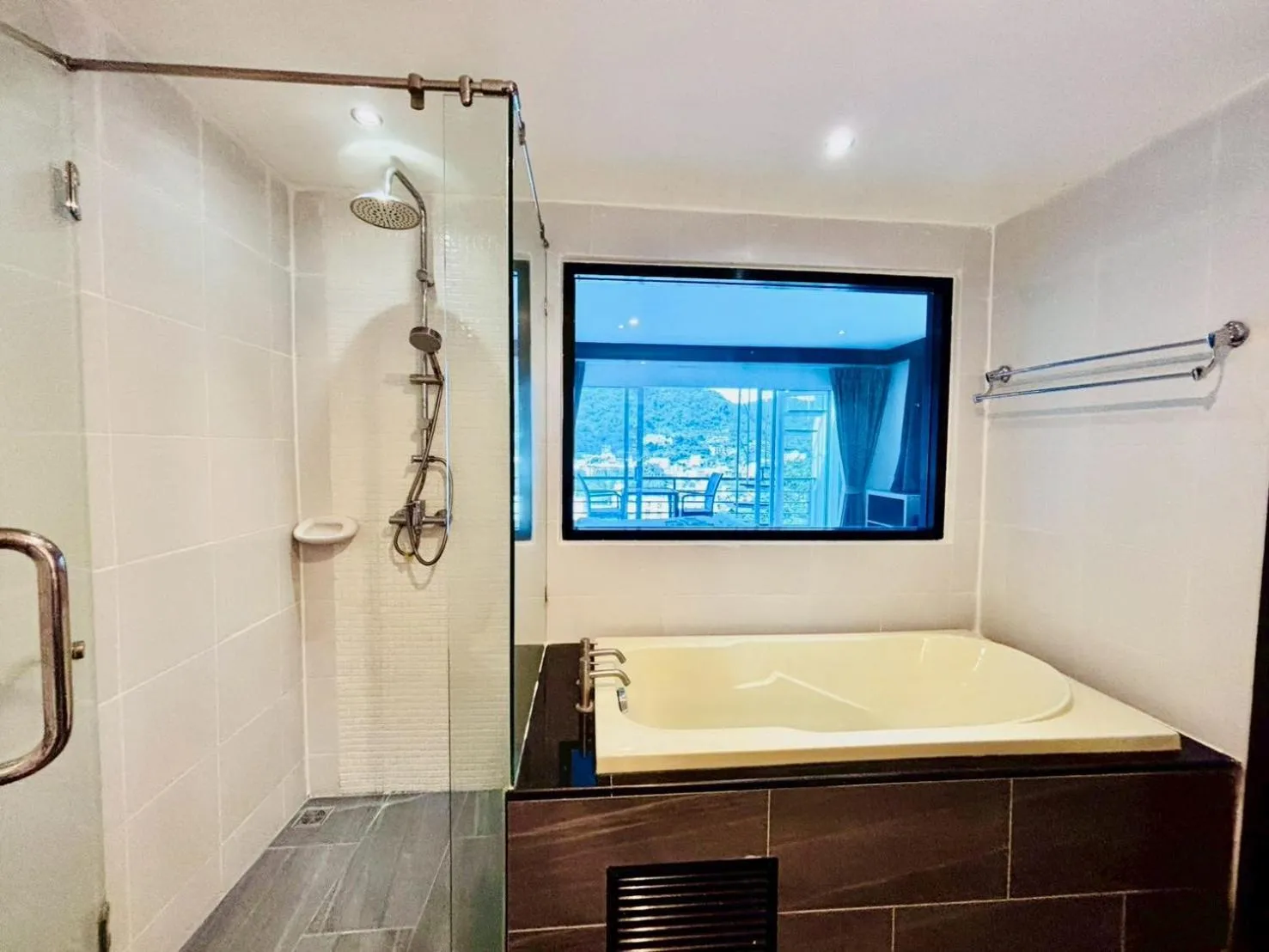 Bathroom in Ocean View Treasure Residence