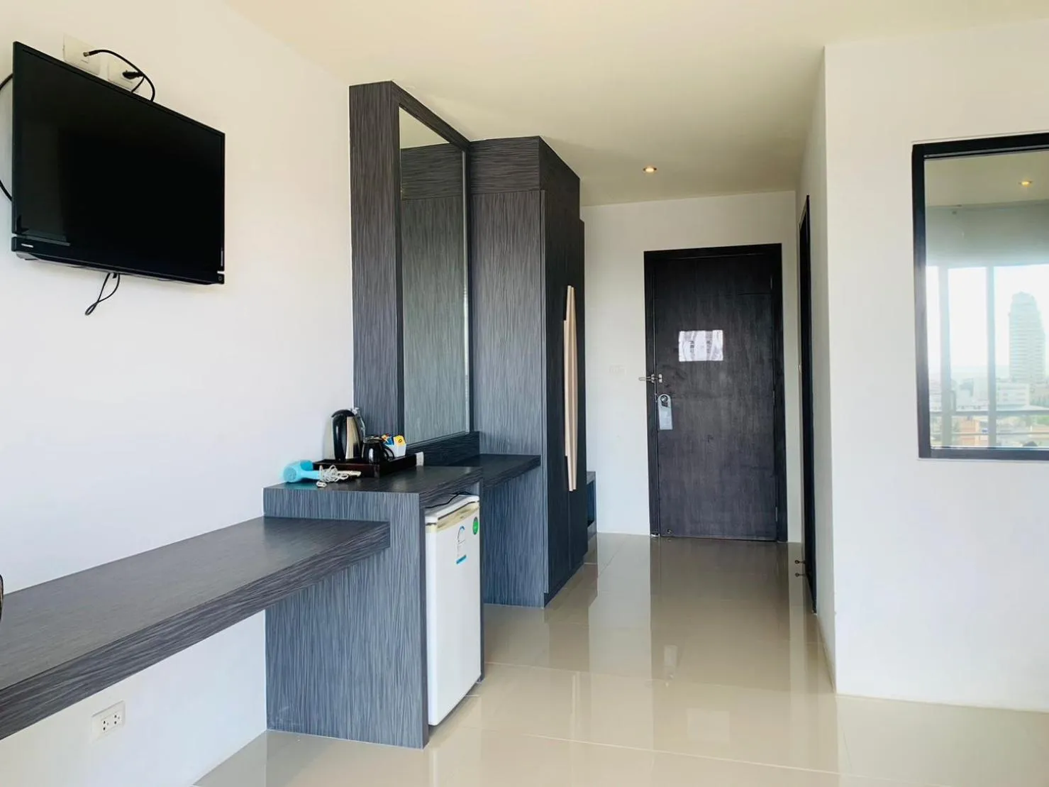 wardrobe in Ocean View Treasure Residence