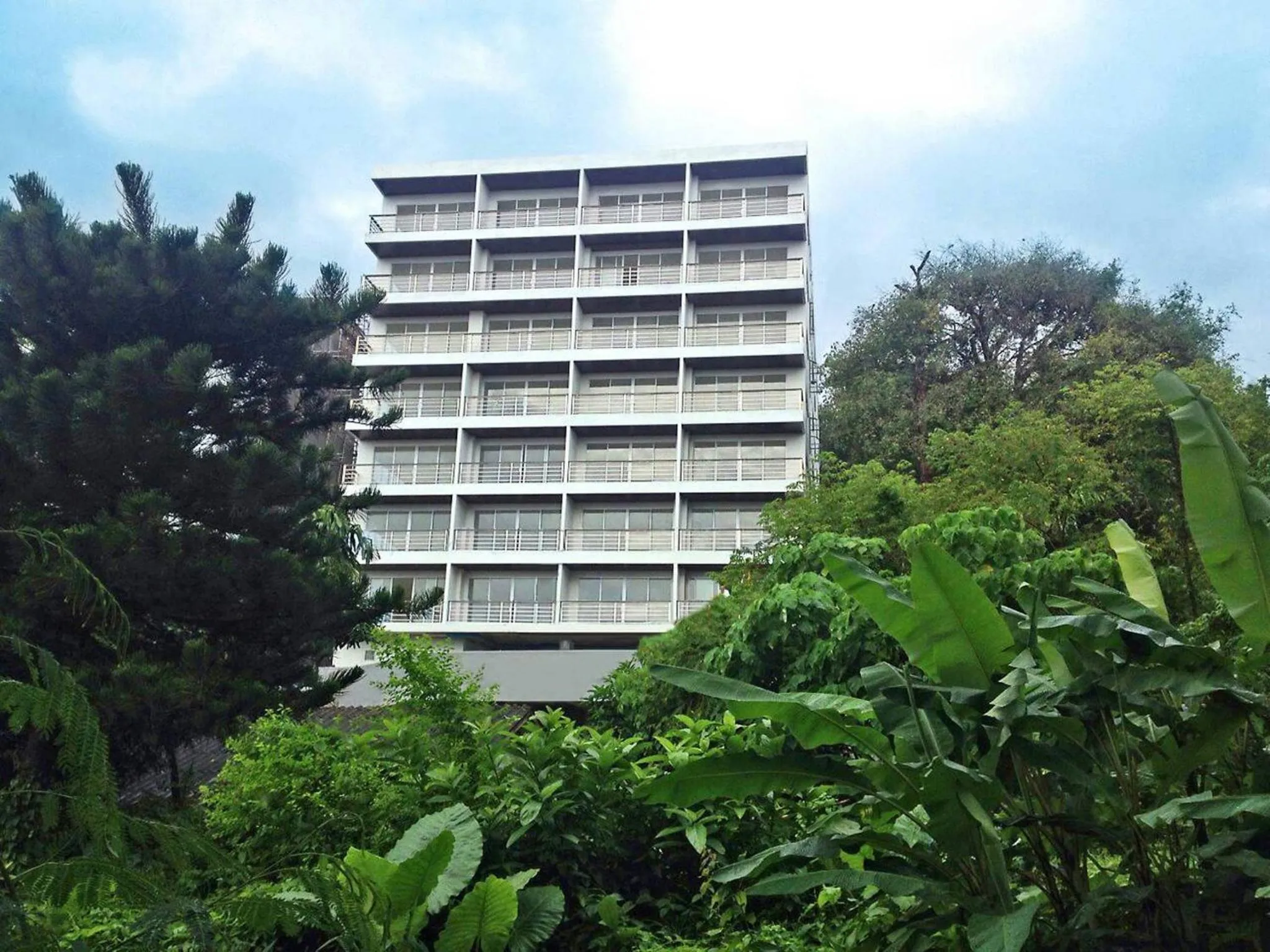 Facade/entrance in Ocean View Treasure Residence