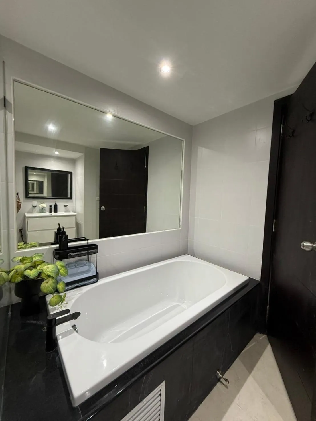 Bedroom in Ocean View Treasure Residence