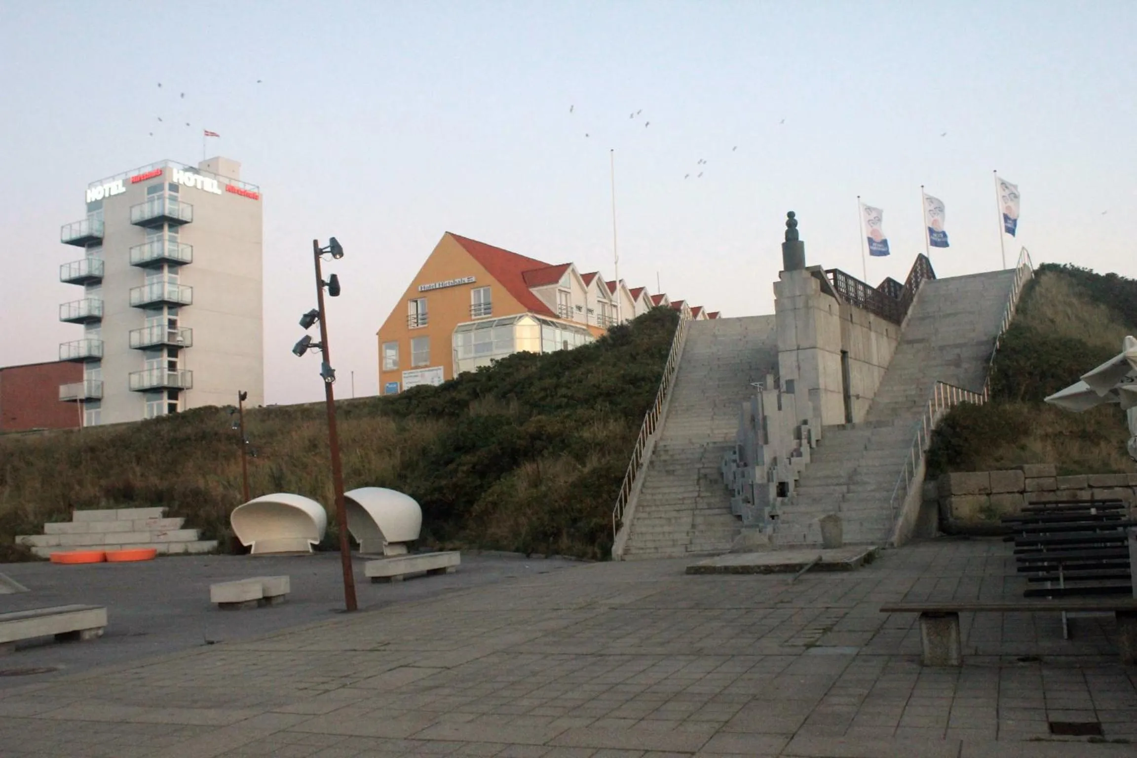 Area and facilities in Seafront Hotel