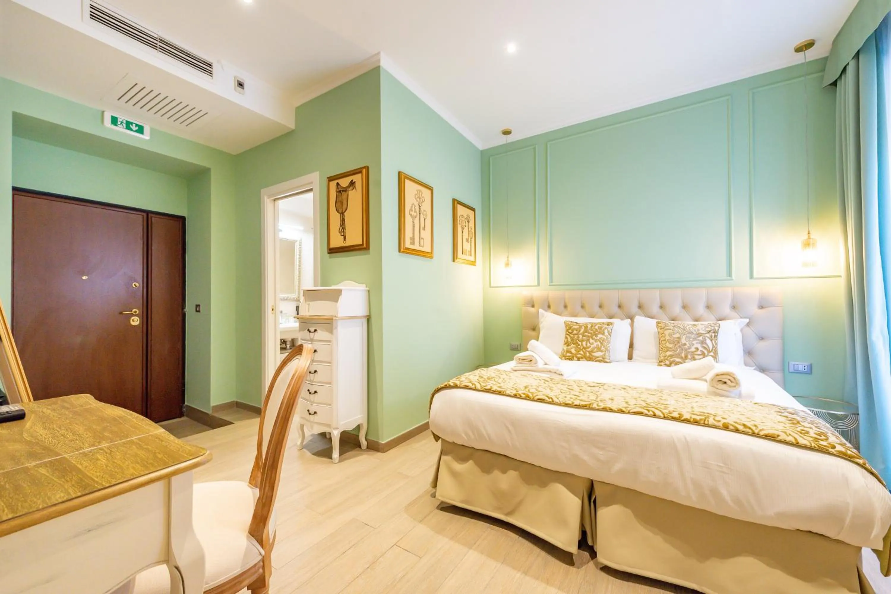 Other, Bed in Catone Vatican Suites by Ghor