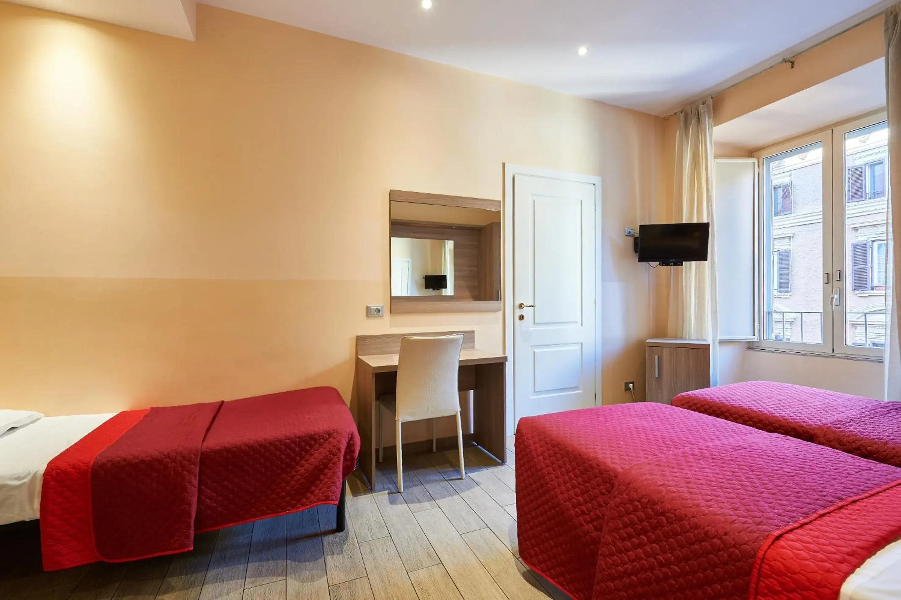 Double or Twin Room in Catone Vatican Suites by Ghor Double or Twin Room in Catone Vatican Suites by Ghor