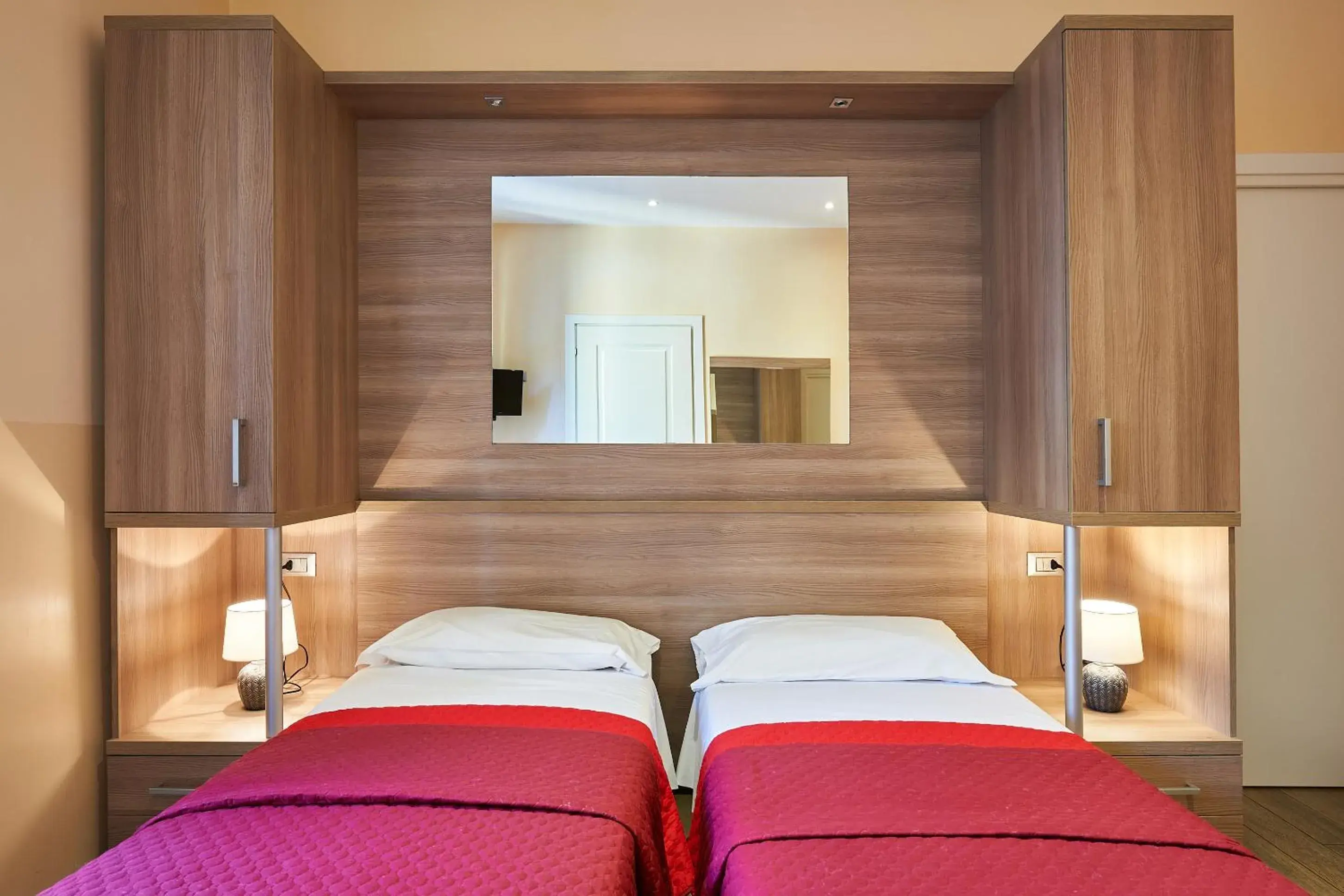 Double or Twin Room in Catone Vatican Suites Double or Twin Room in Catone Vatican Suites