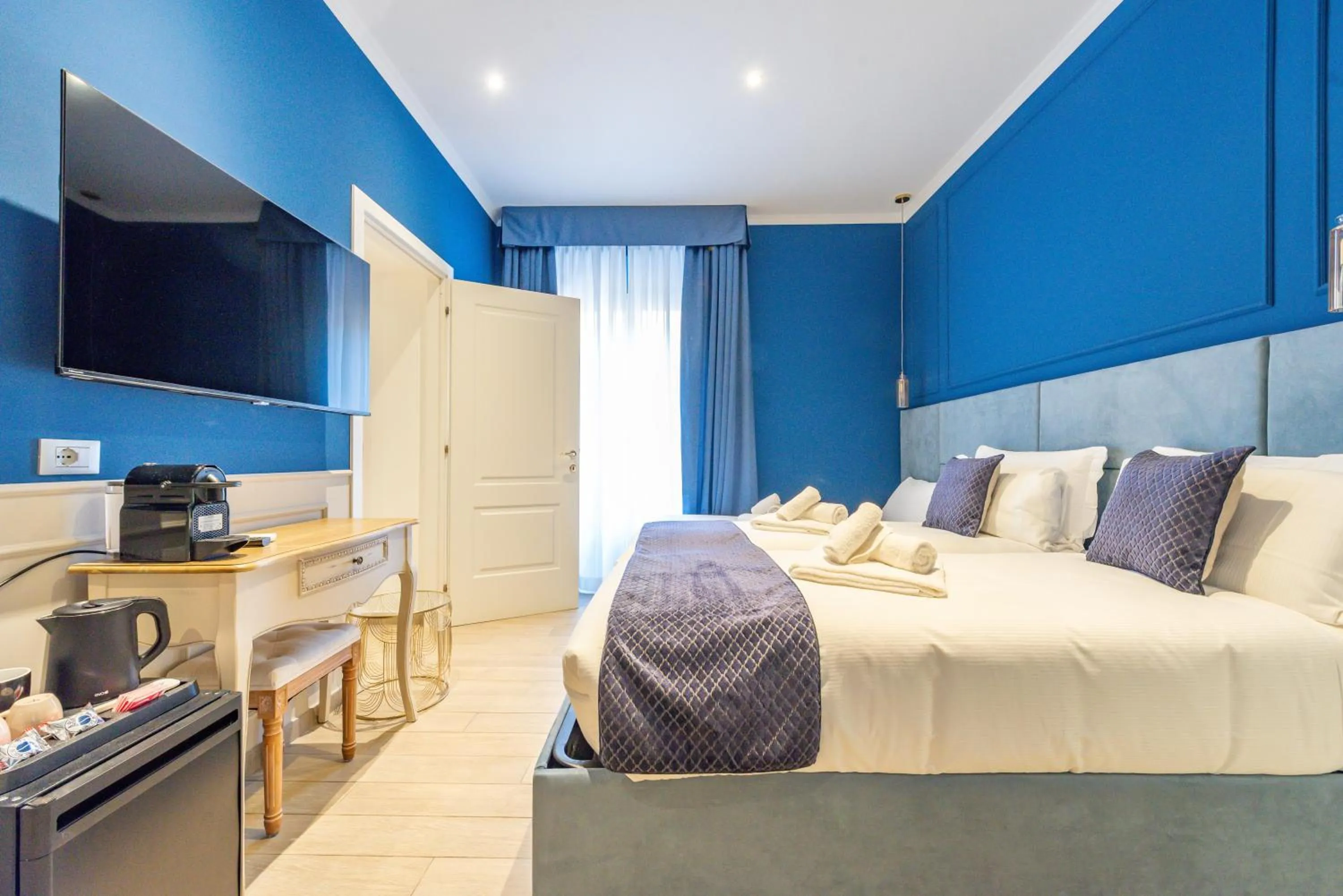 Other, Bed in Catone Vatican Suites by Ghor