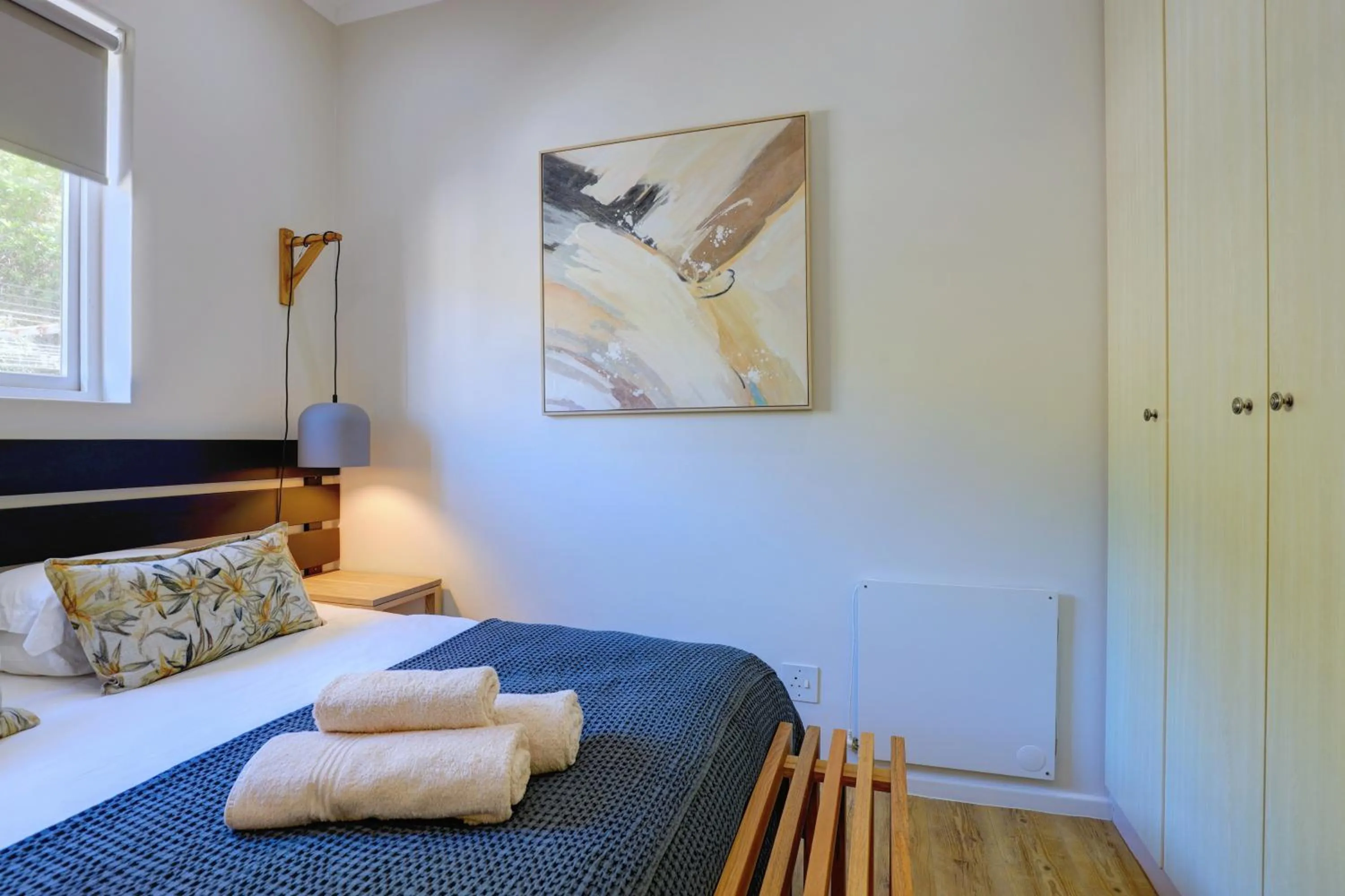 Bed in Oppiesee Selfcatering Apartments