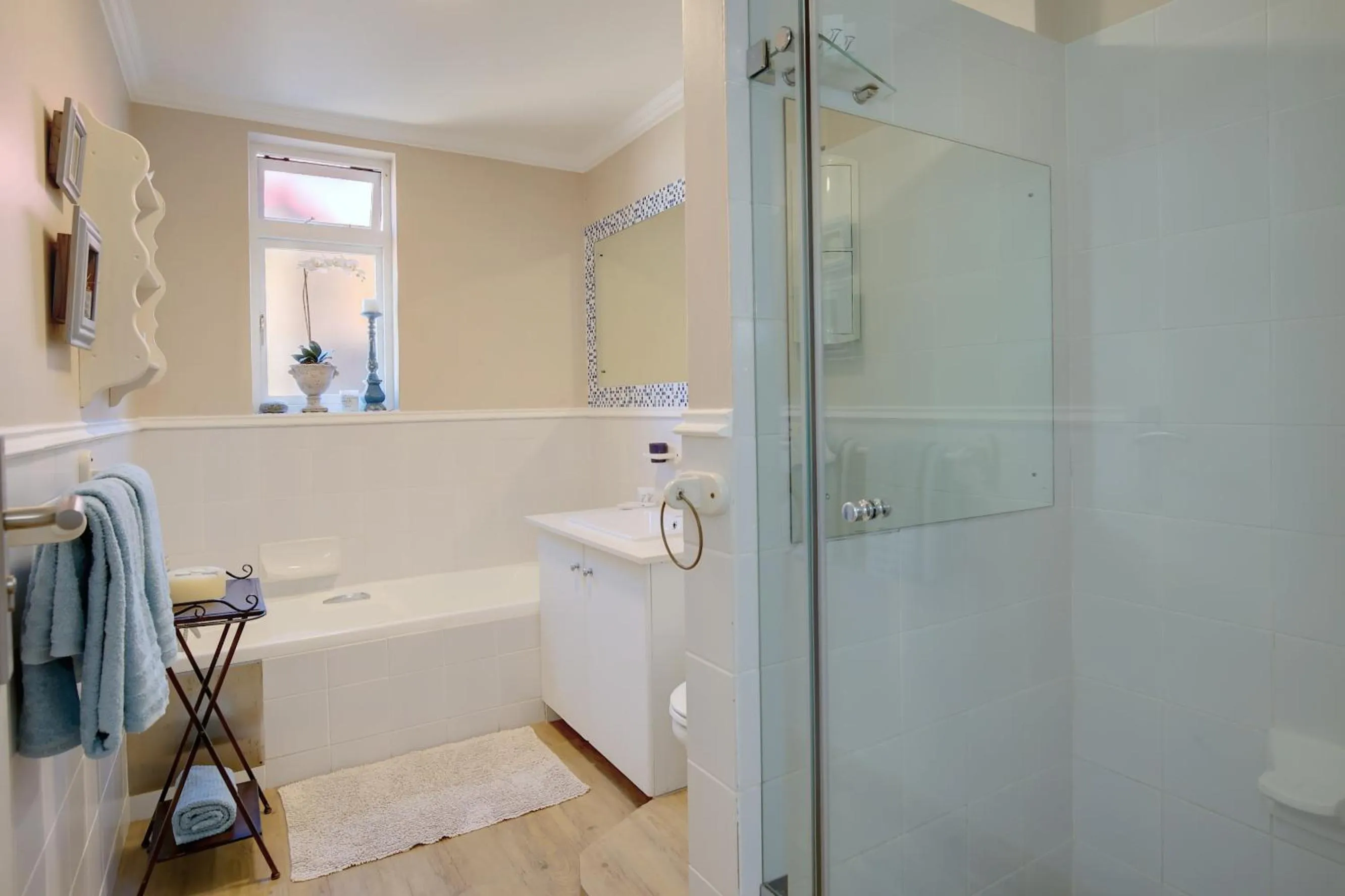 Shower in Oppiesee Selfcatering Apartments