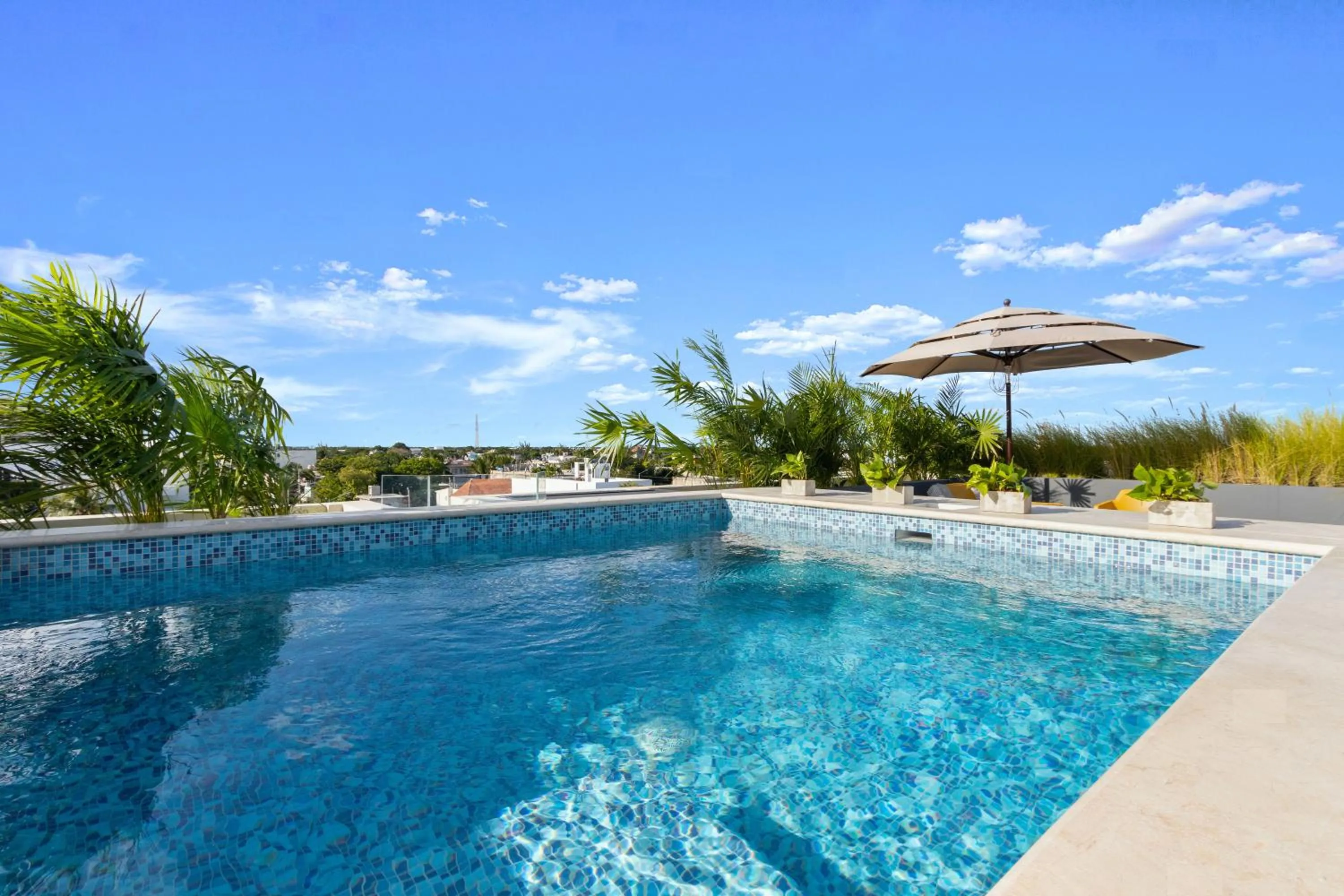 Swimming pool in Ocean Boutique Condos