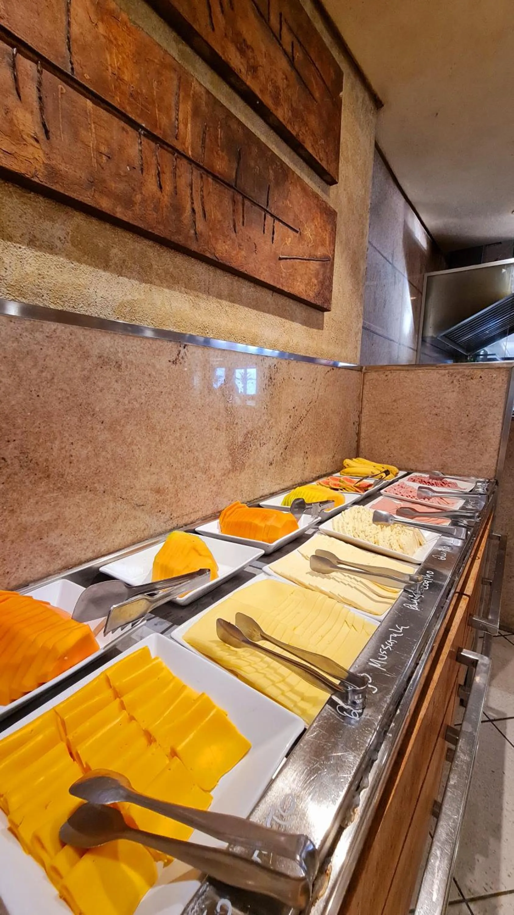 Breakfast in Magna Praia Hotel