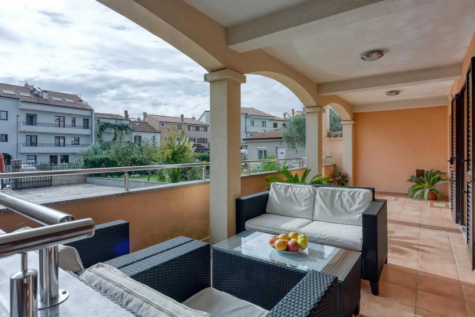Apartments Folo