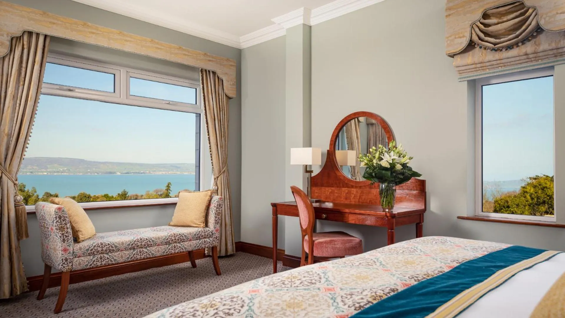 Bedroom, Bed in The Culloden Estate and Spa