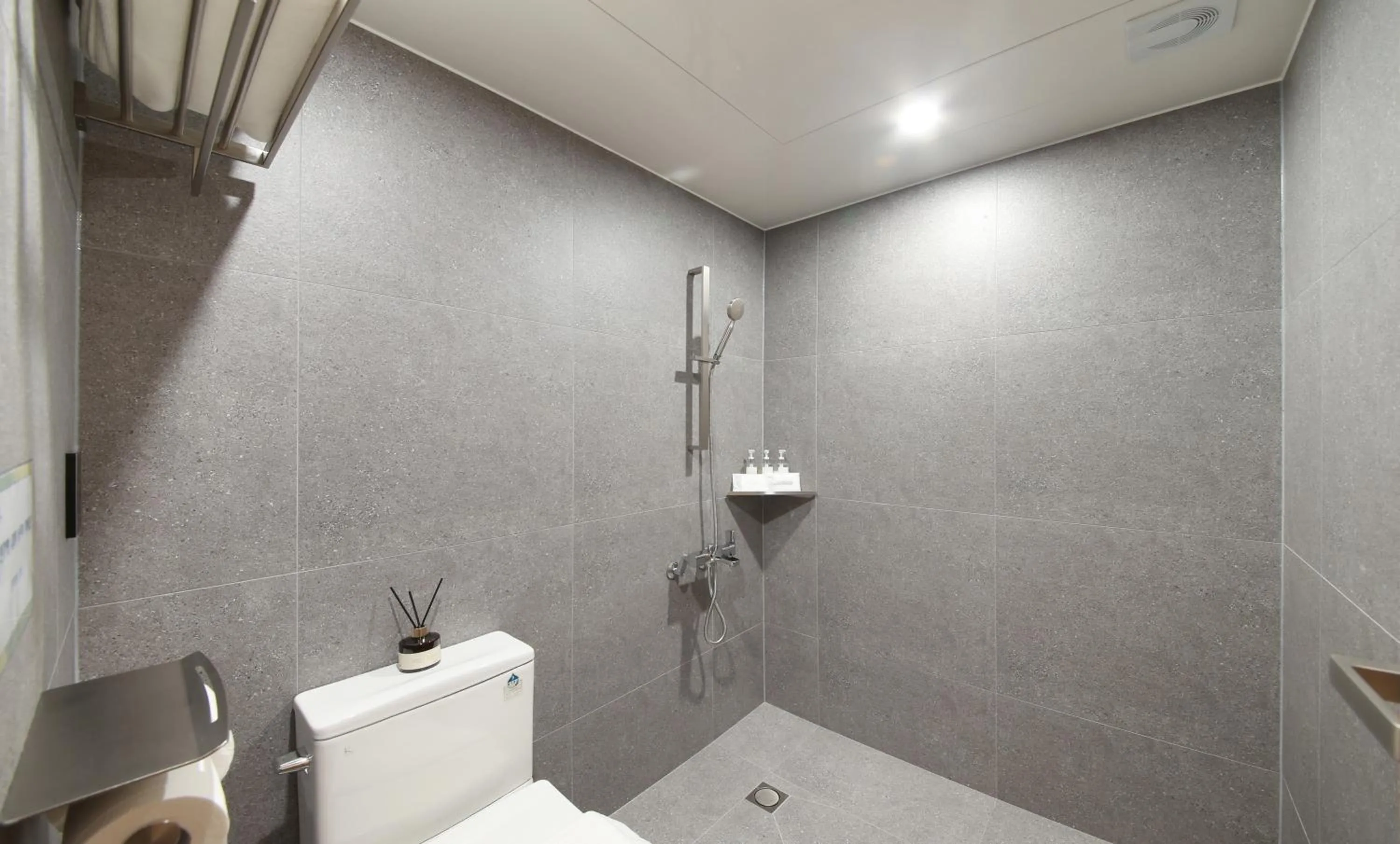 Shower in Private Gyeongju